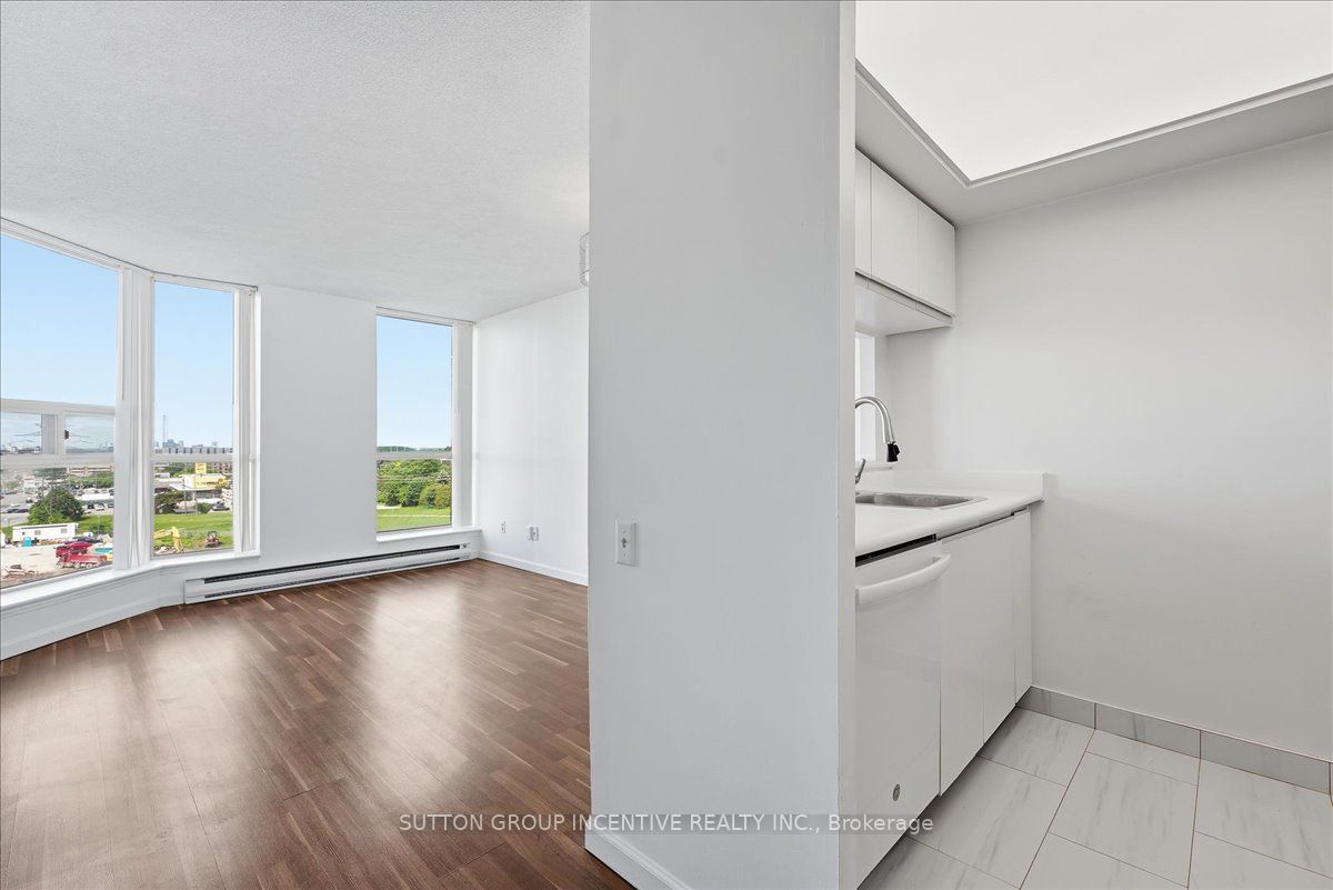 2460 Eglinton Avenue E 817, Toronto, ON M1K 5J7 photo 5