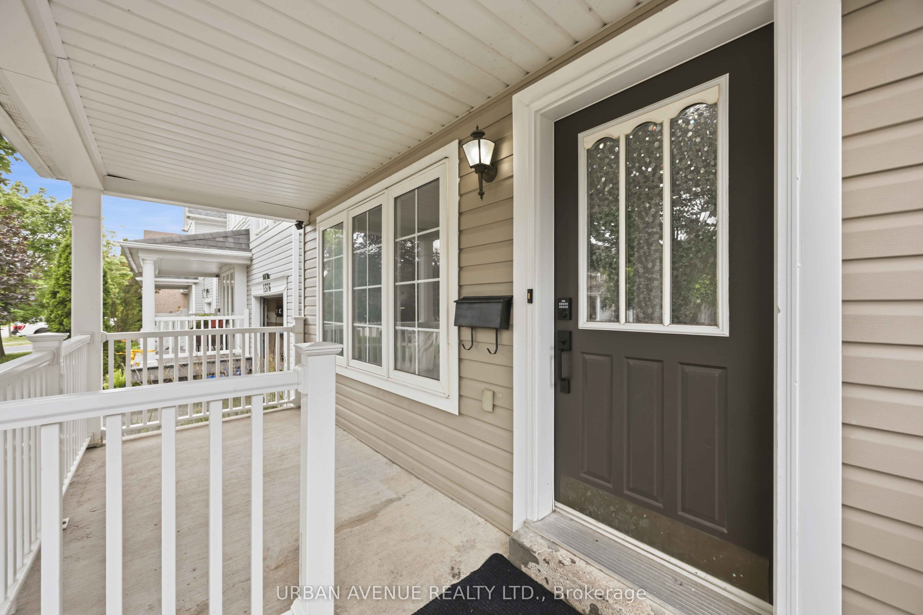 1380 Linstead Street, Oshawa, ON L1K 2V4 photo 2