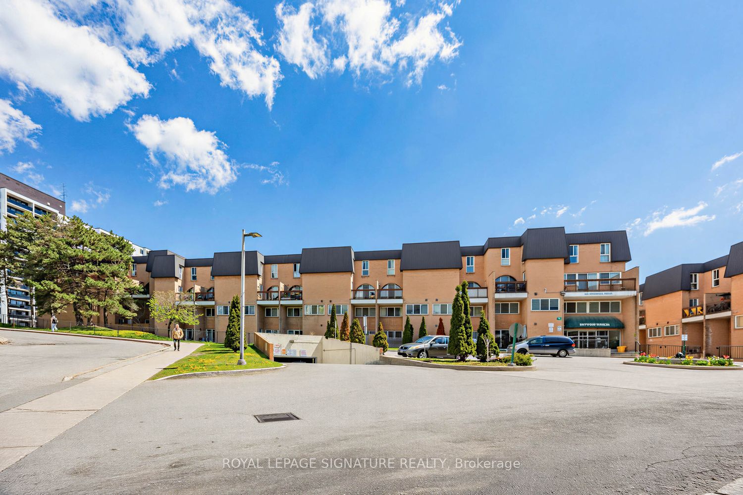 100 Mornelle Court 1097, Toronto, ON M1E 4X2 photo 2