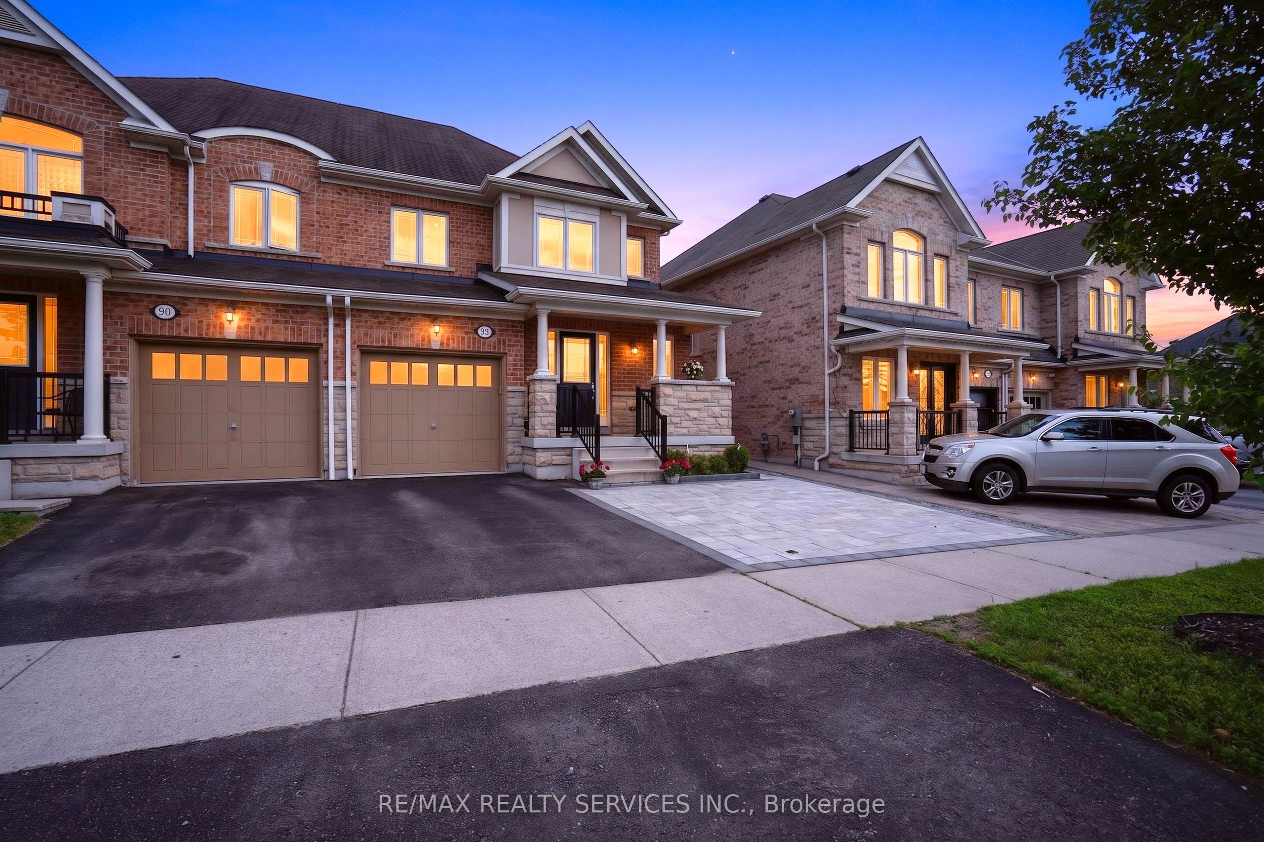 92 Snowling Drive, Ajax, ON L1Z 0G1 photo 2