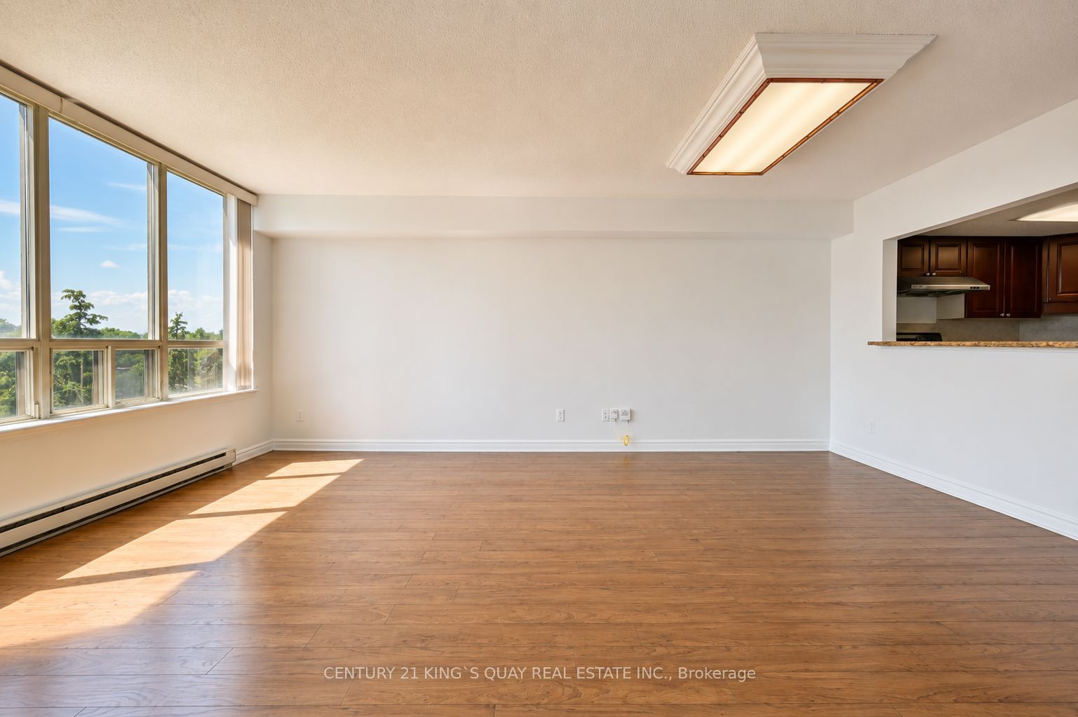160 Alton Towers Circle 501, Toronto, ON M1V 4X8 photo 5