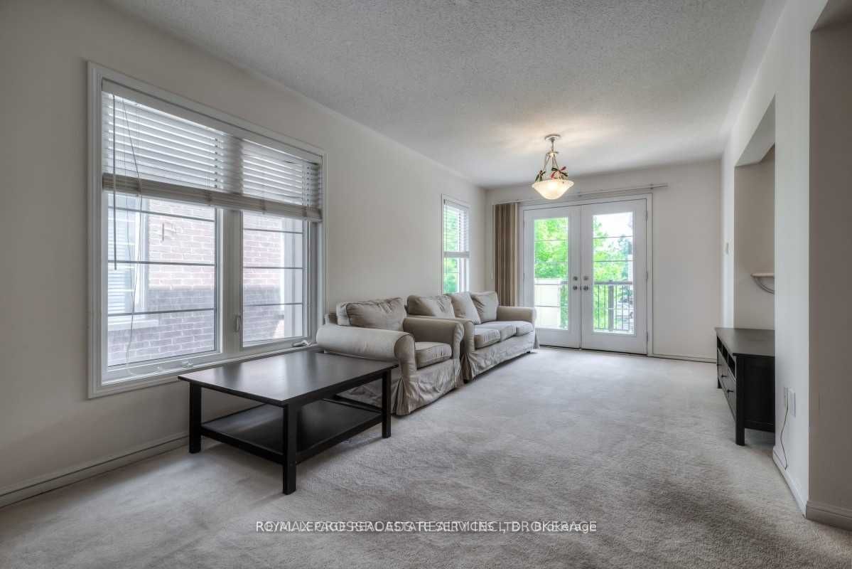 58 Howe Avenue, Toronto, ON M1L 0C5 photo 3