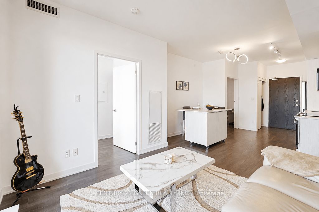 1401 O'connor Drive 415, Toronto, ON M4B 2V5 photo 5
