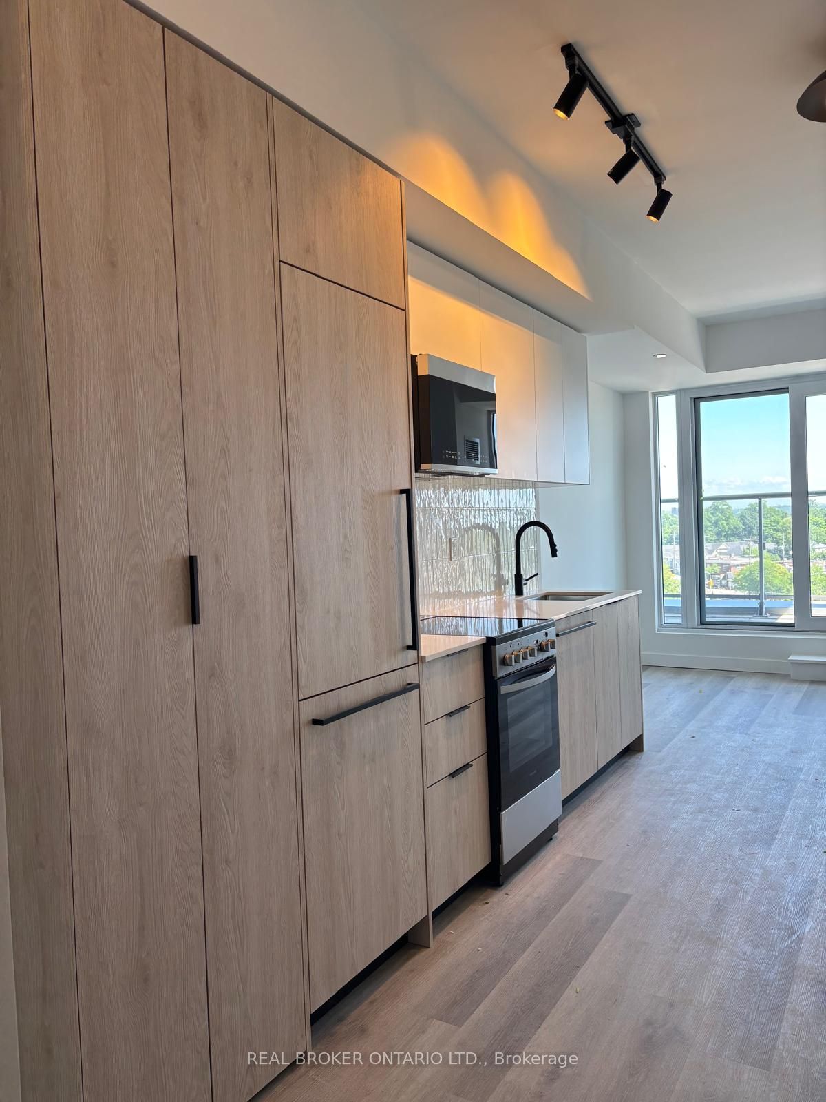 1635 MILITARY Trail 830, Toronto, ON M1C 0G3 photo 3