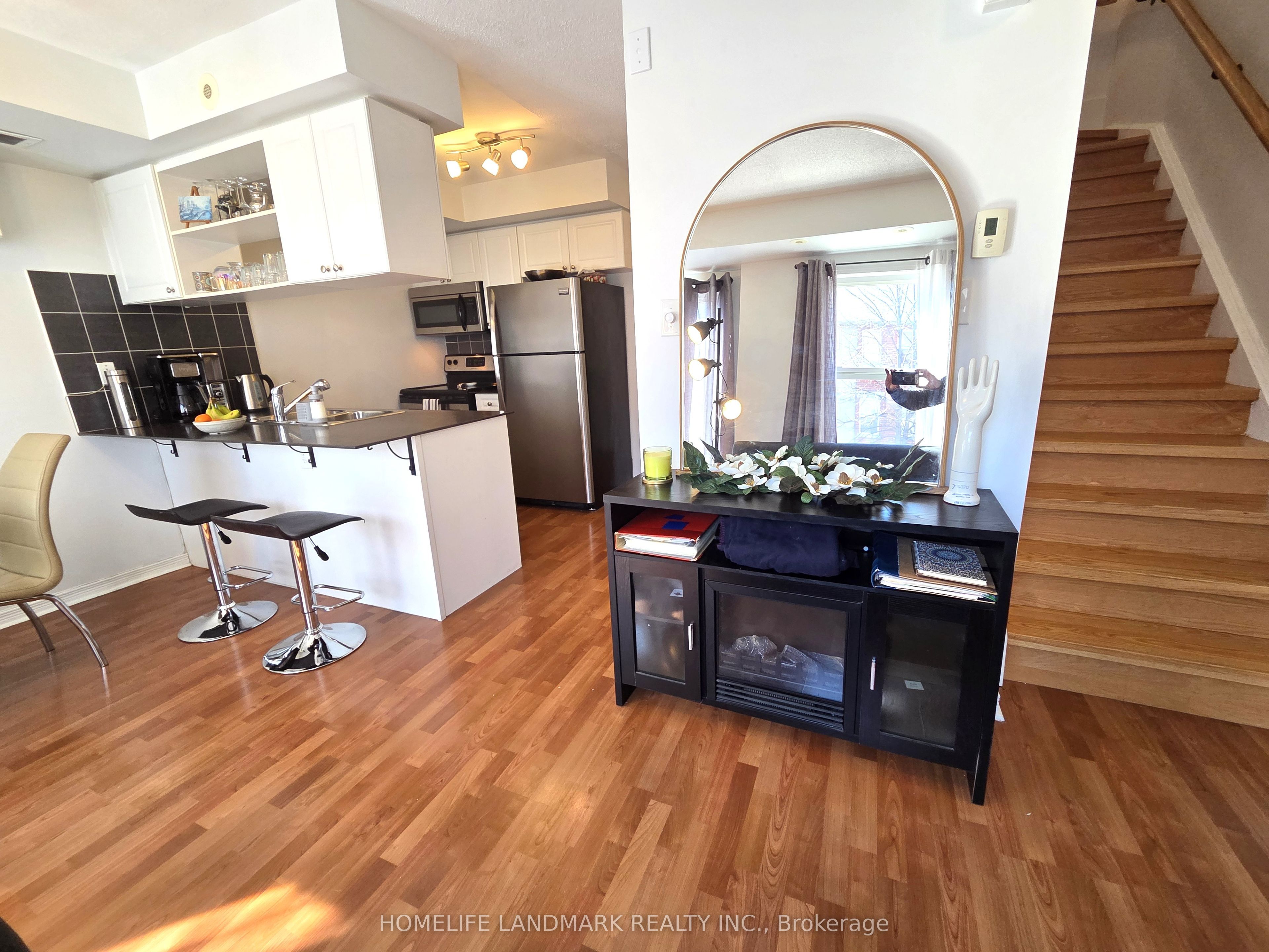 74 Munro Street 2, Toronto, ON M4M 2S9 photo 5