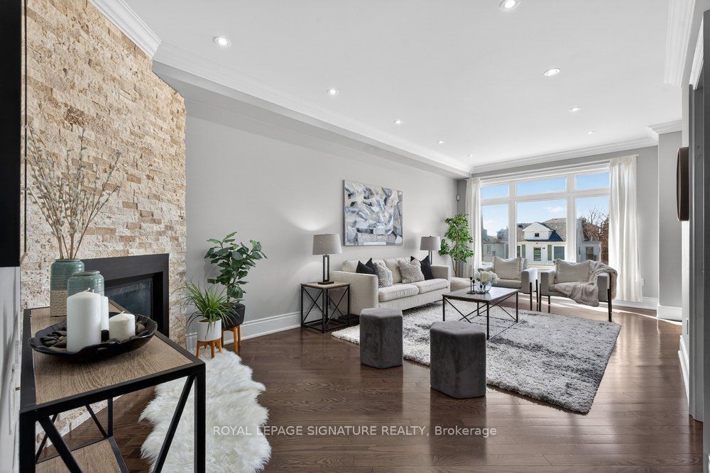 61B Bexhill Avenue Upper, Toronto, ON M1L 3B7