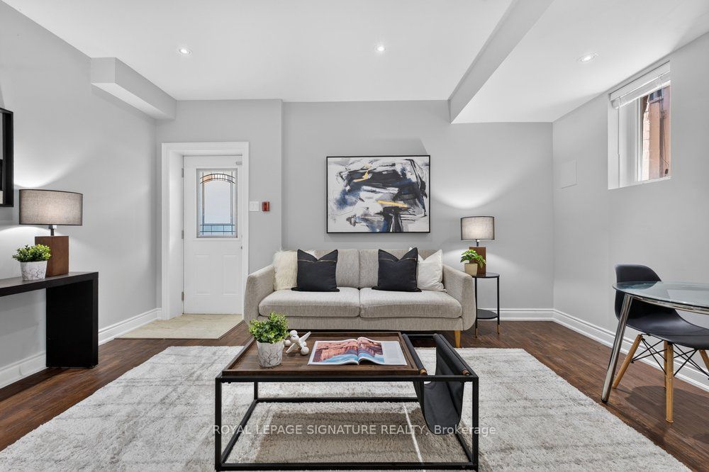 61B Bexhill Avenue Lower, Toronto, ON M1L 3B7 photo 2