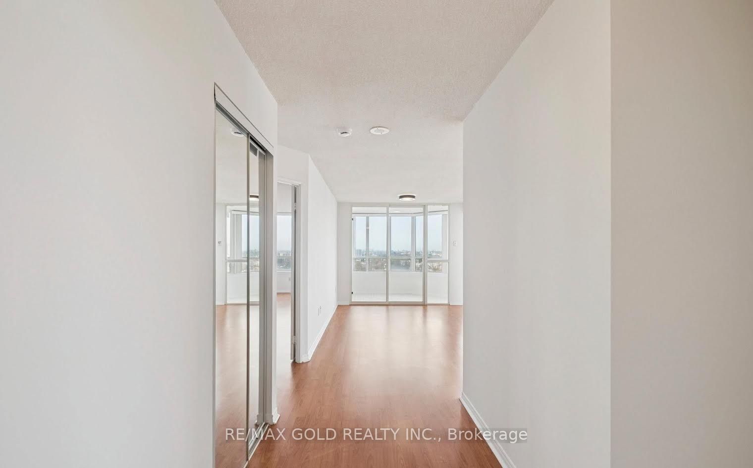 3 Greystone Walk Drive 1923, Toronto, ON M1K 5J4 photo 5