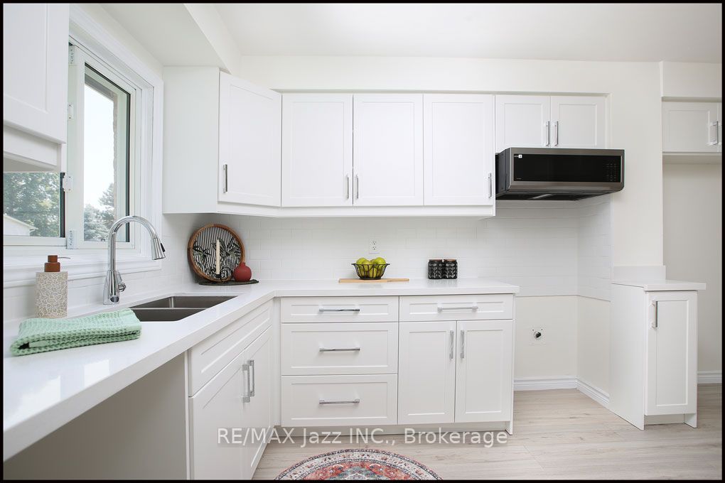 611 Galahad Drive 90, Oshawa, ON L1K 1M1 photo 4
