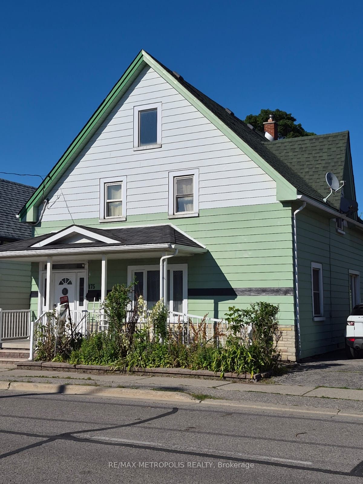 175 Celina Street, Oshawa, ON L1H 4N3 photo 3