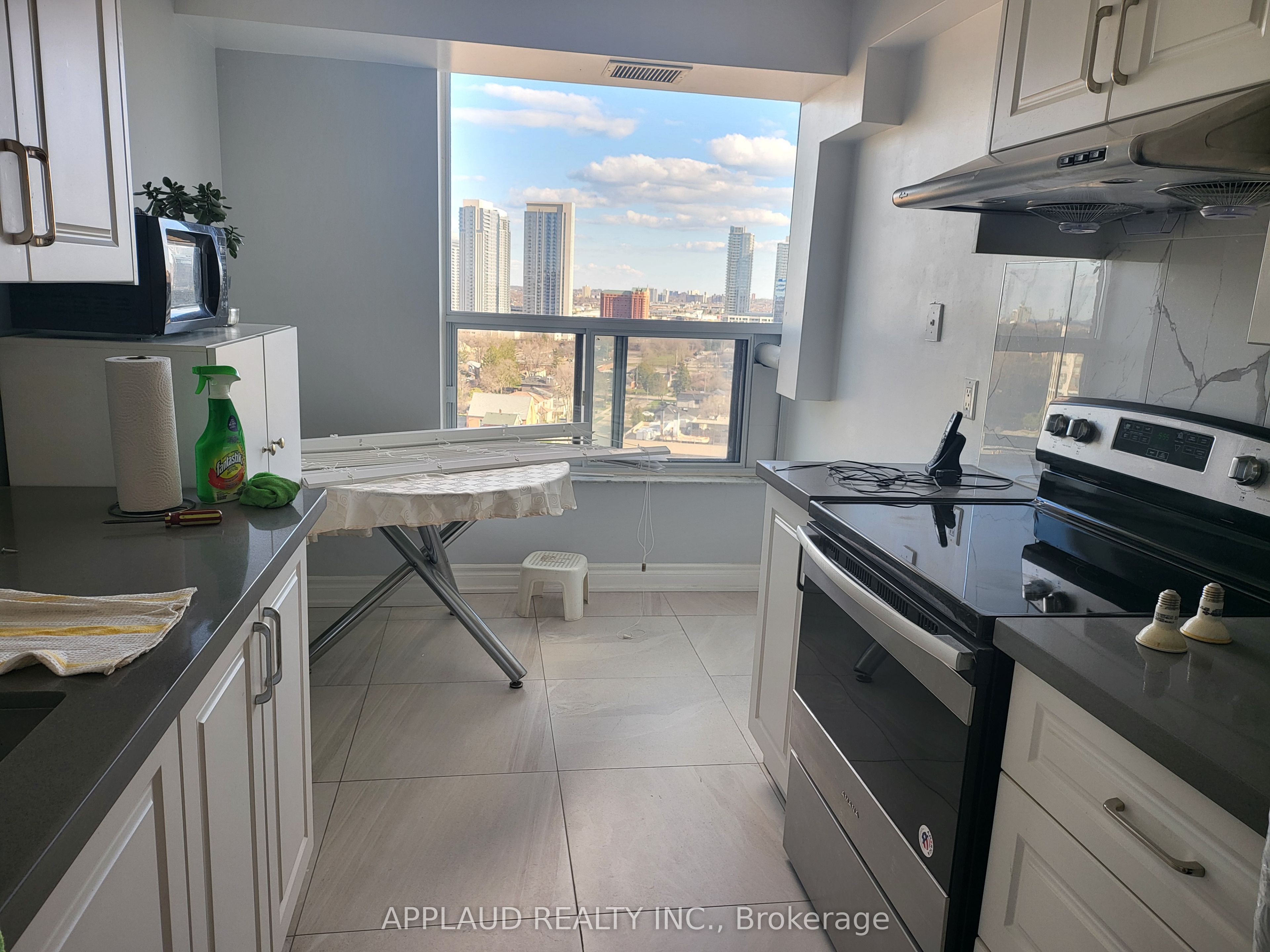 2365 Kennedy Road 1810, Toronto, ON M1T 3S6 photo 5