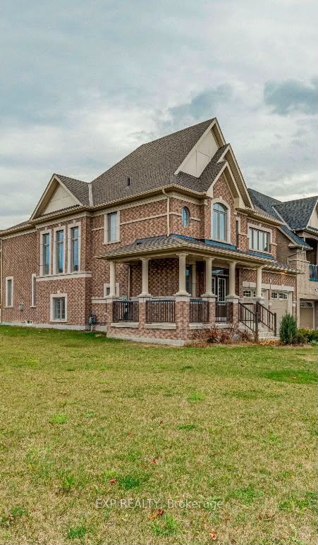 204 Miyako Court, Oshawa, ON L1H 7K4 photo 3