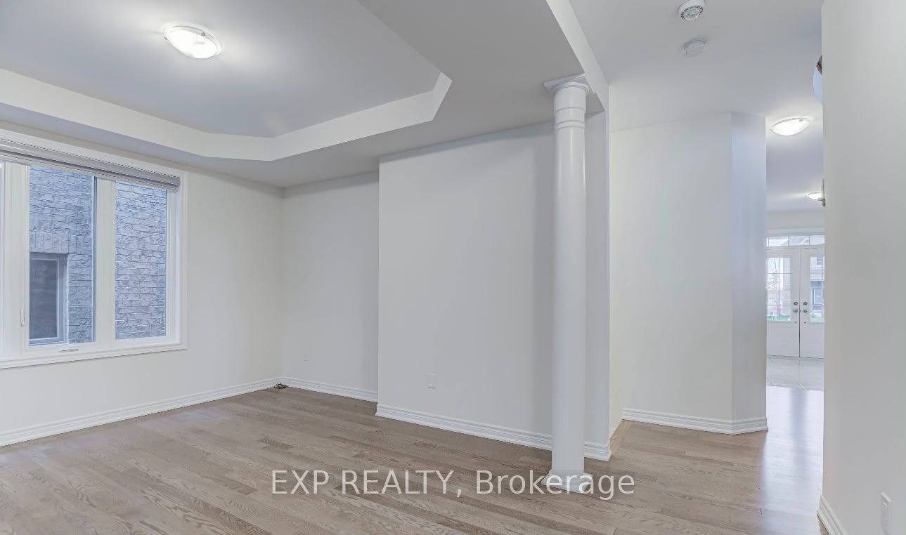 204 Miyako Court, Oshawa, ON L1H 7K4 photo 5