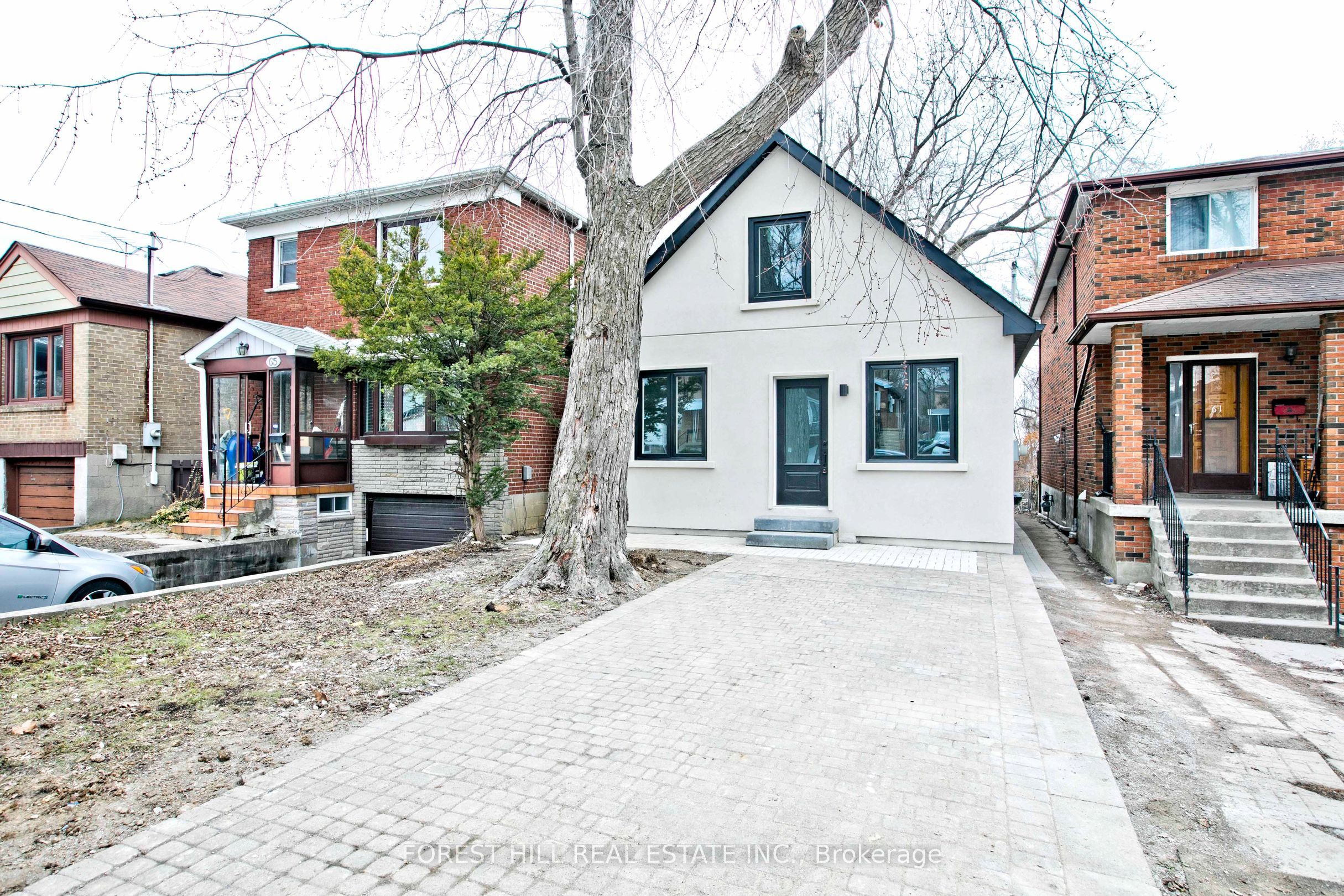 63 Pinegrove Avenue, Toronto, ON M1N 2G3