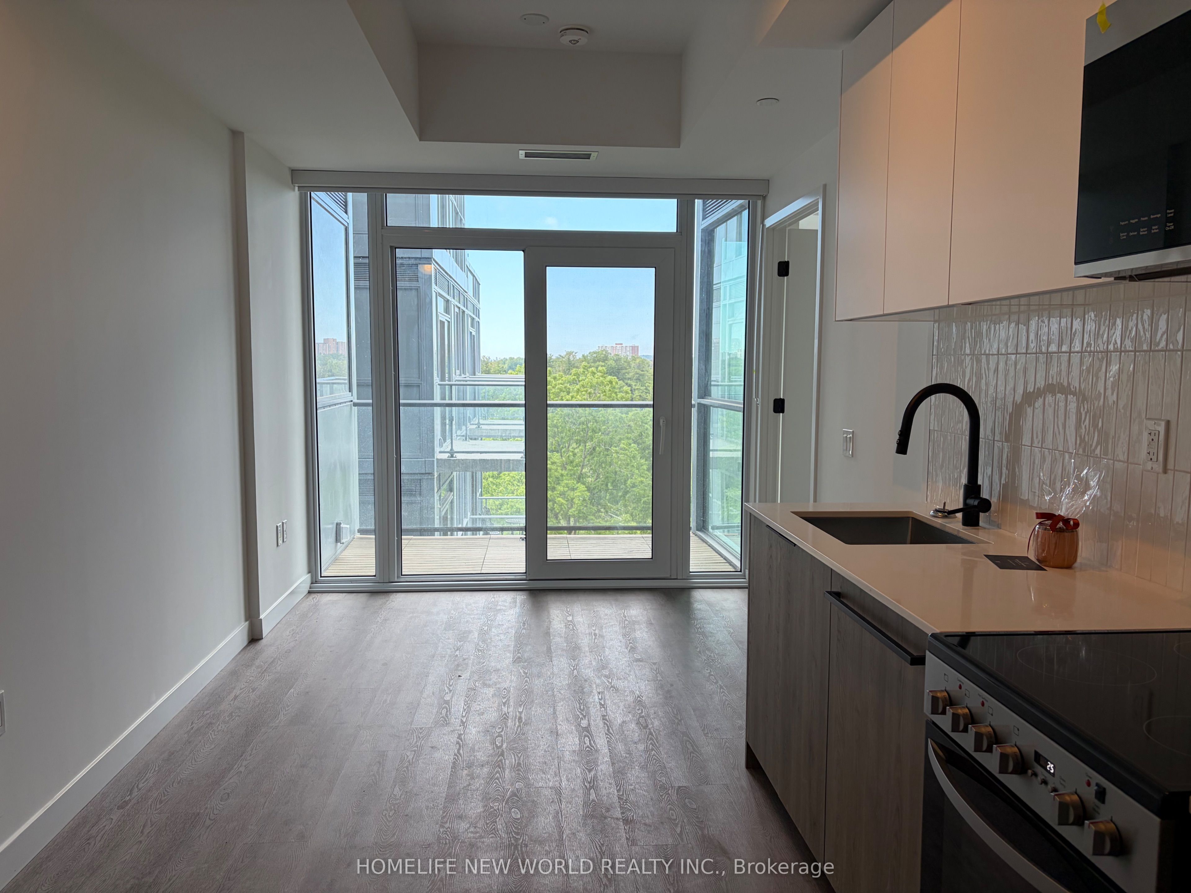 1635 Military Trail 628, Toronto, ON M1C 1B2 photo 3