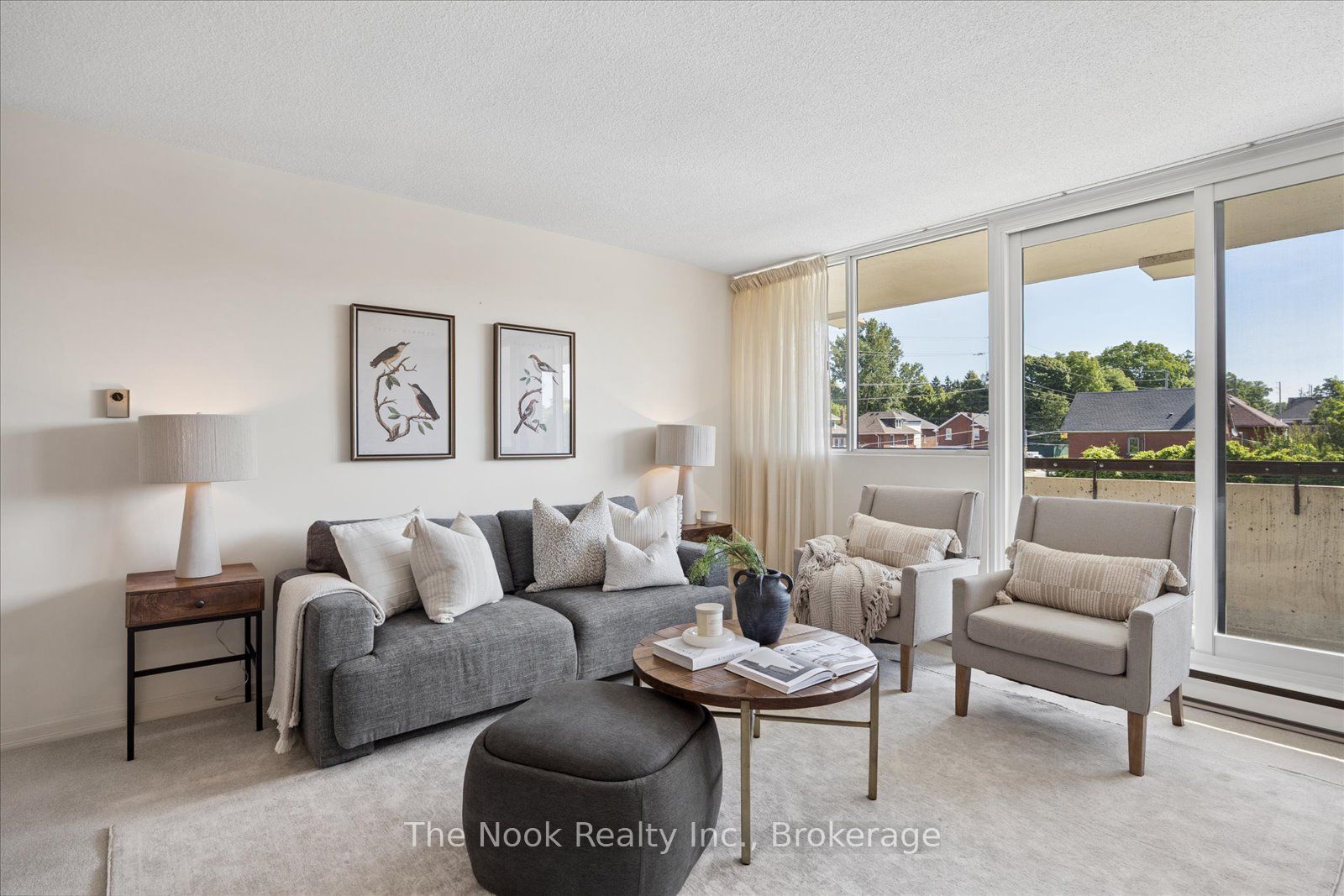 120 Elgin Street W 304, Oshawa, ON L1G 1S7 photo 3