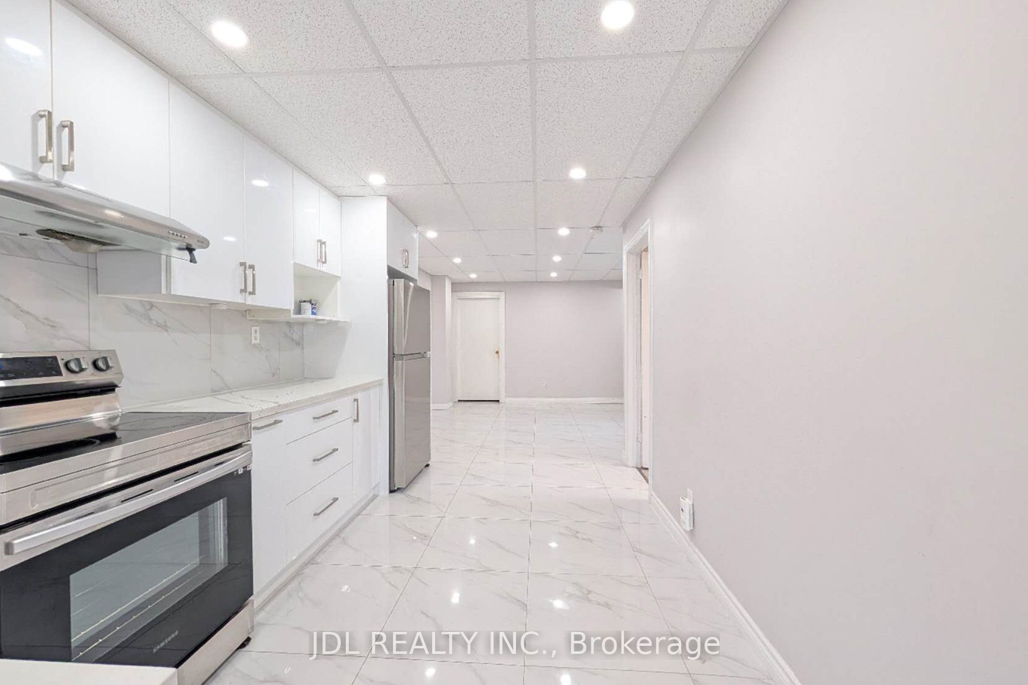 1954 Danforth Avenue 2nd Floor, Toronto, ON M4C 1J4 photo 5