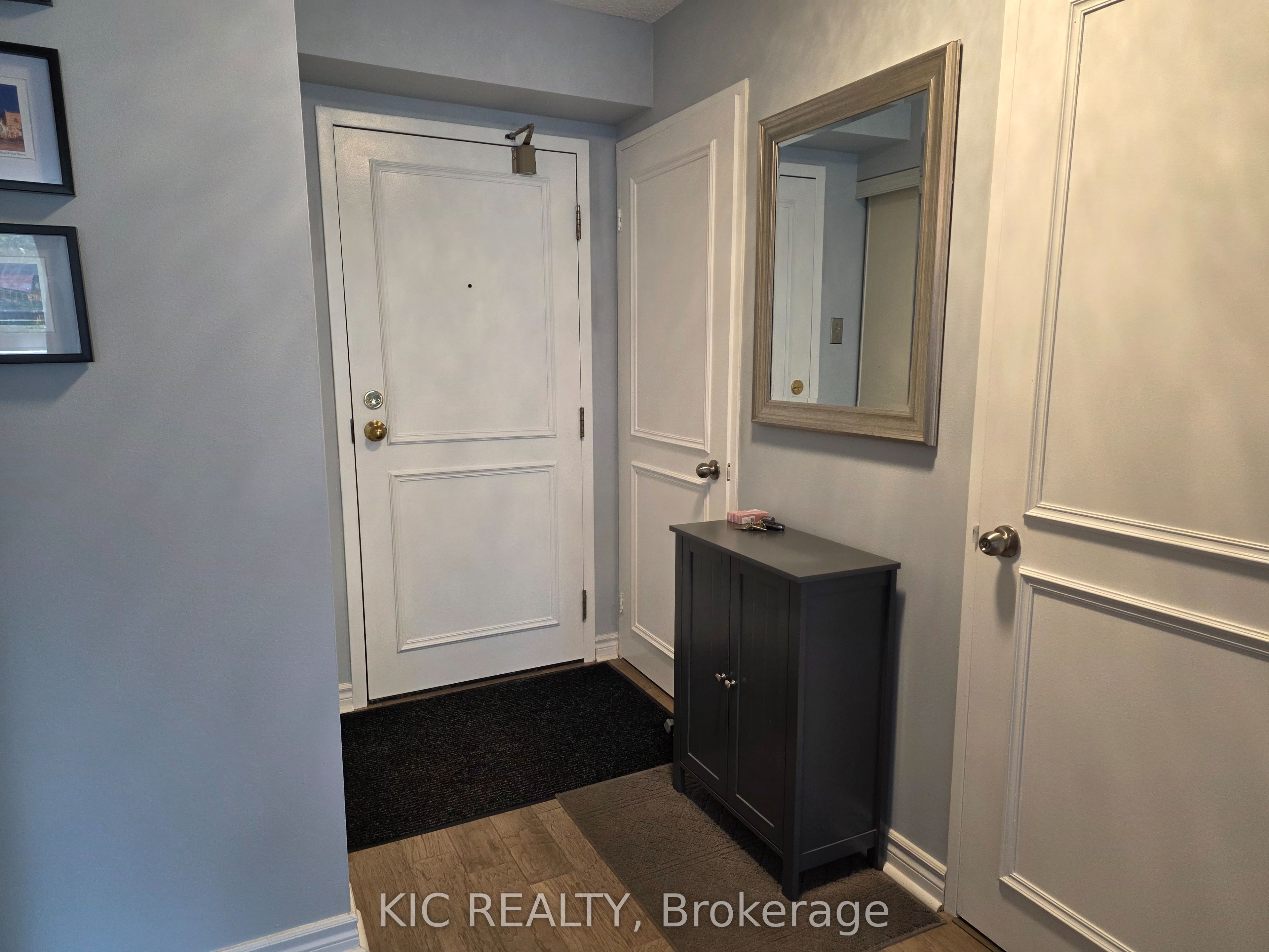 4 ParkVista N/A 402, Toronto, ON M4B 3M8 photo 4
