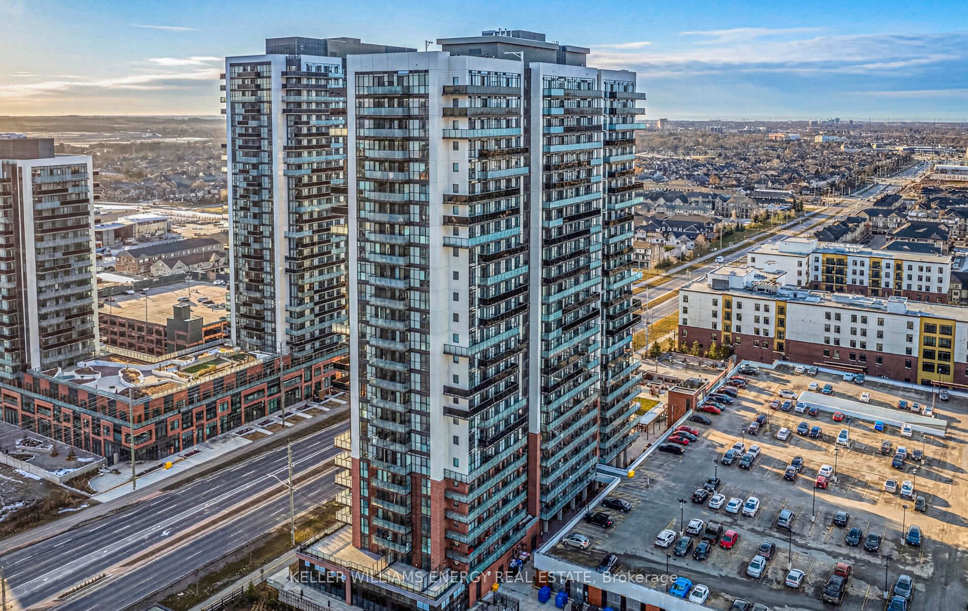 2550 Simcoe Street N 405, Oshawa, ON L1L 0R5