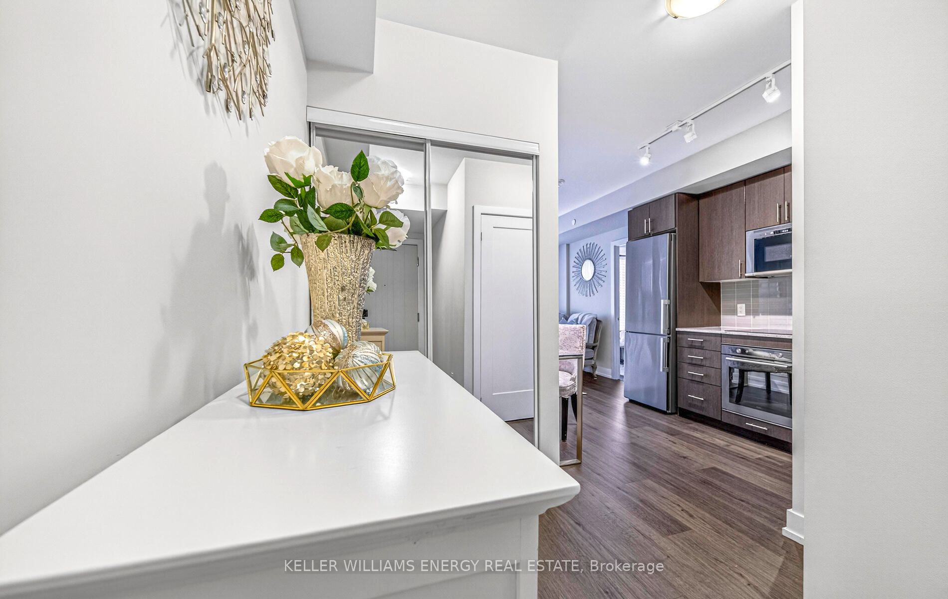 2550 Simcoe Street N 405, Oshawa, ON L1L 0R5 photo 5