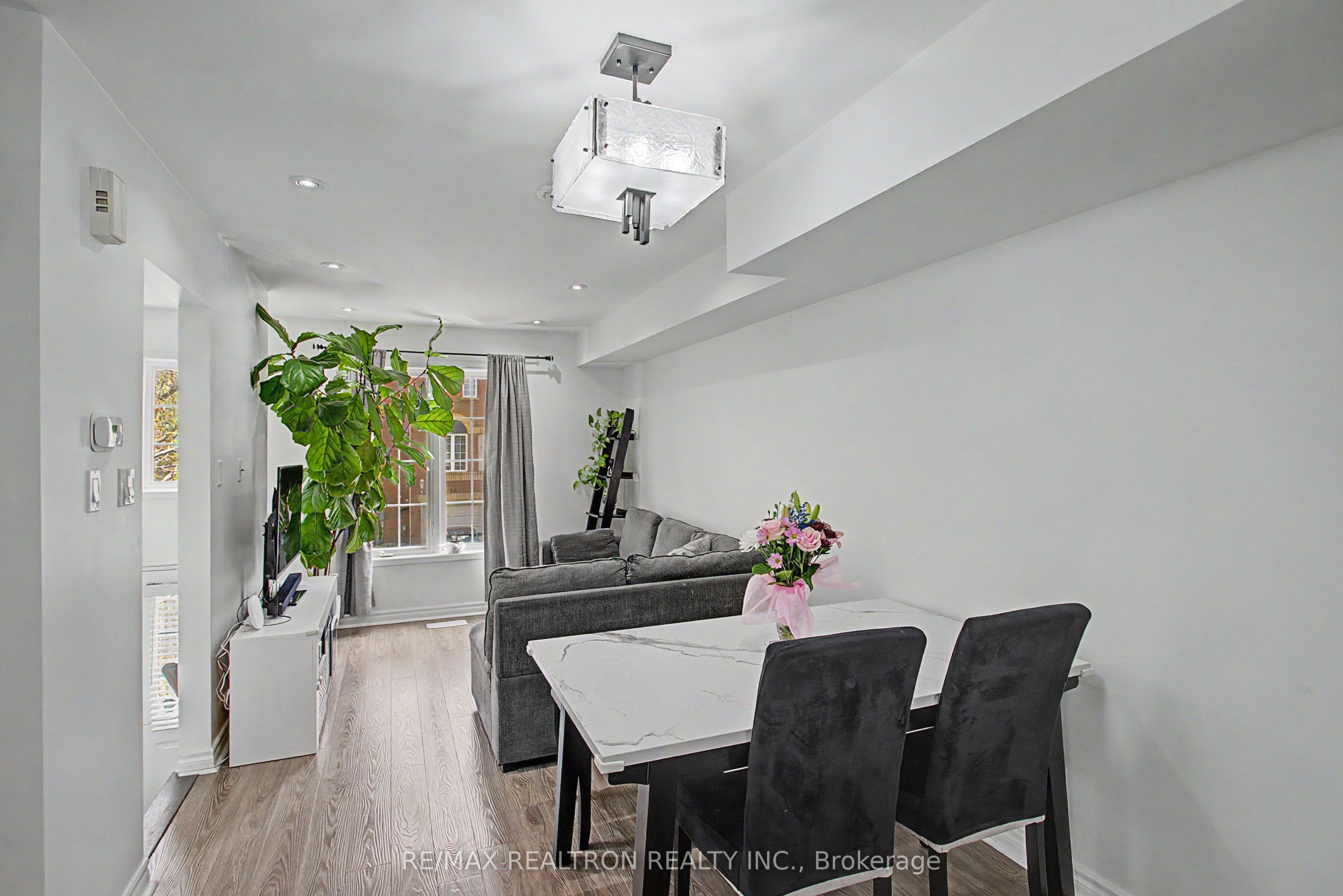 189 Galloway Road 1, Toronto, ON M1E 5H3 photo 3