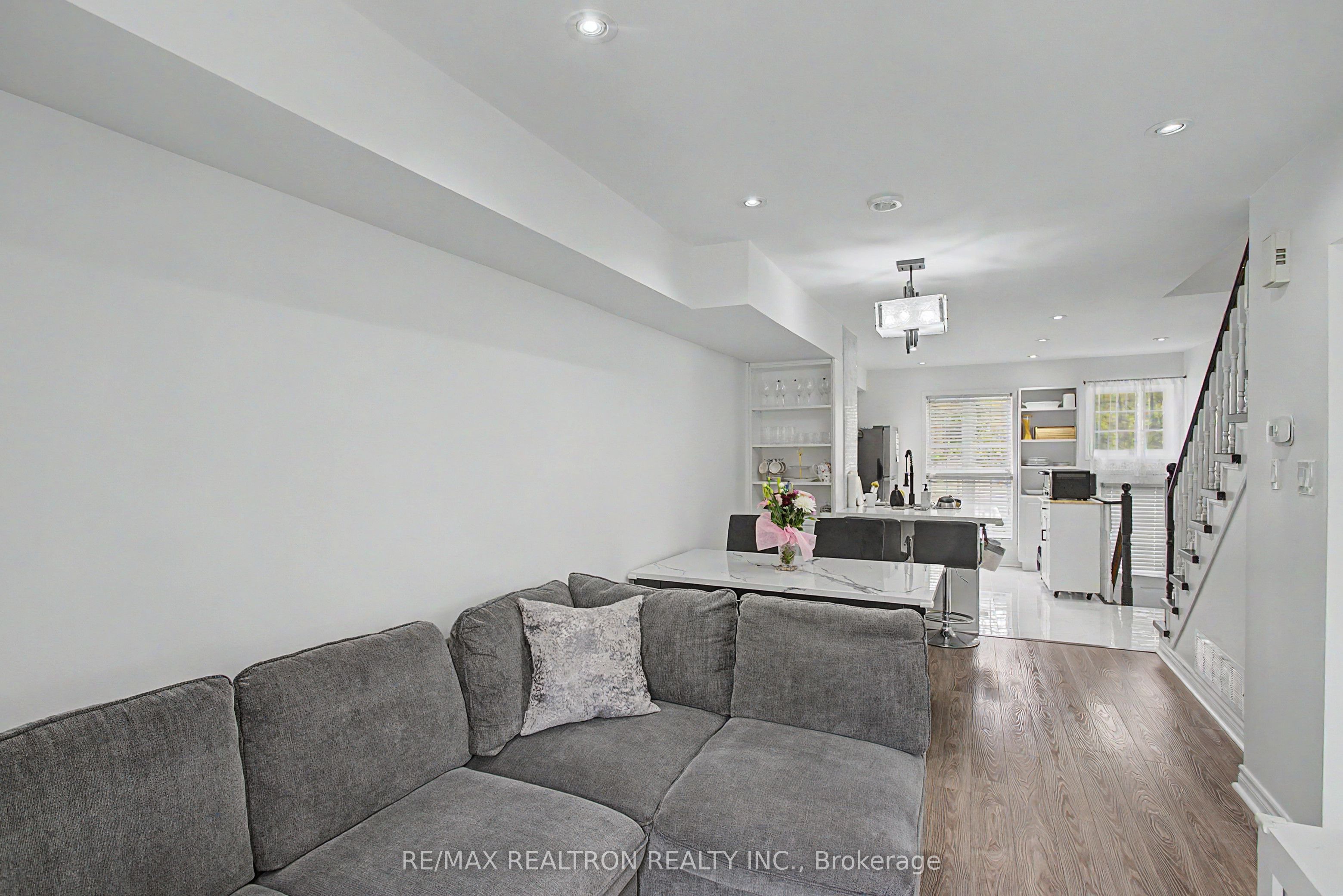 189 Galloway Road 1, Toronto, ON M1E 5H3 photo 4
