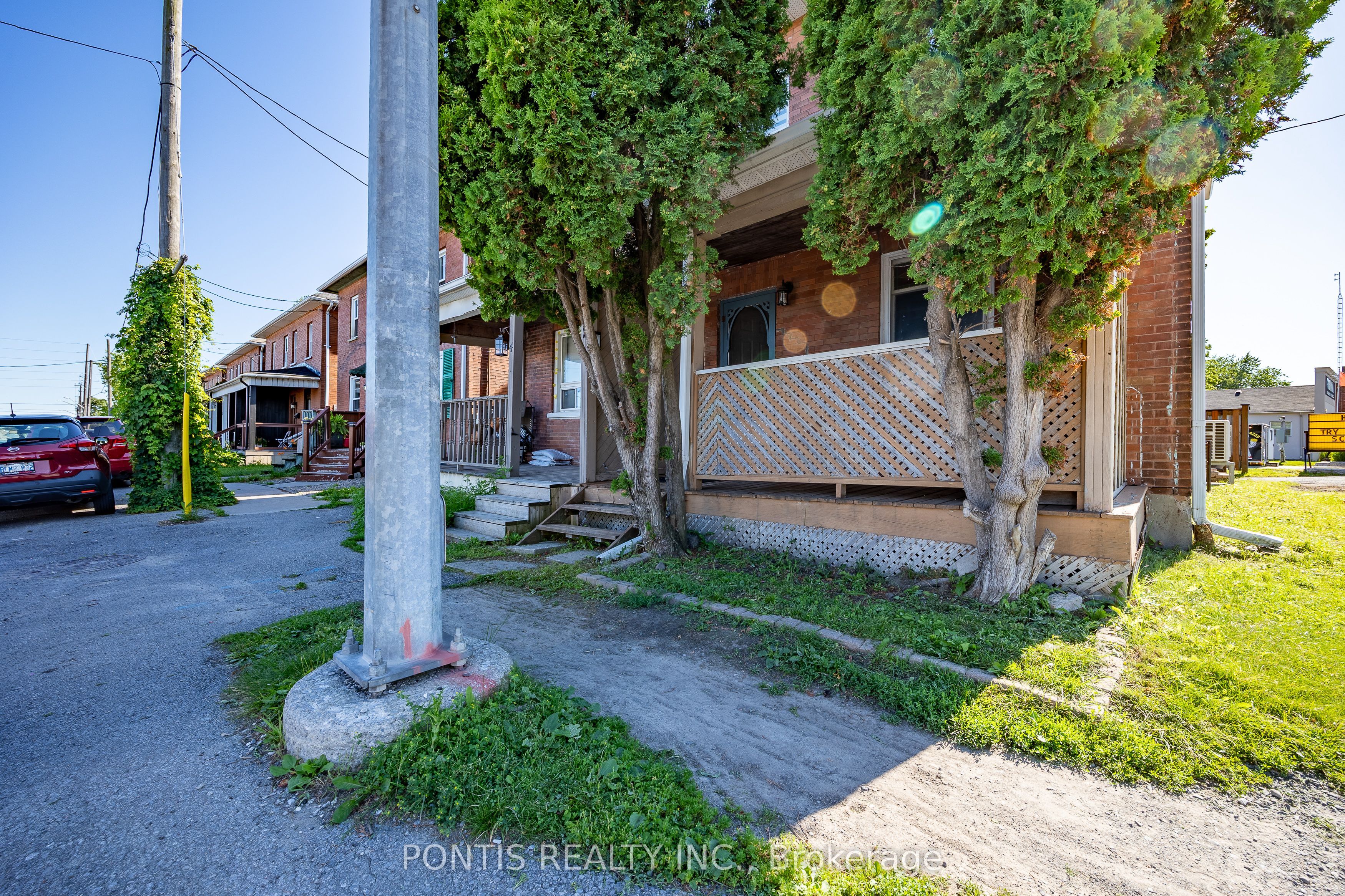 2 Liberty Street S, Clarington, ON L1C 2N2 photo 2