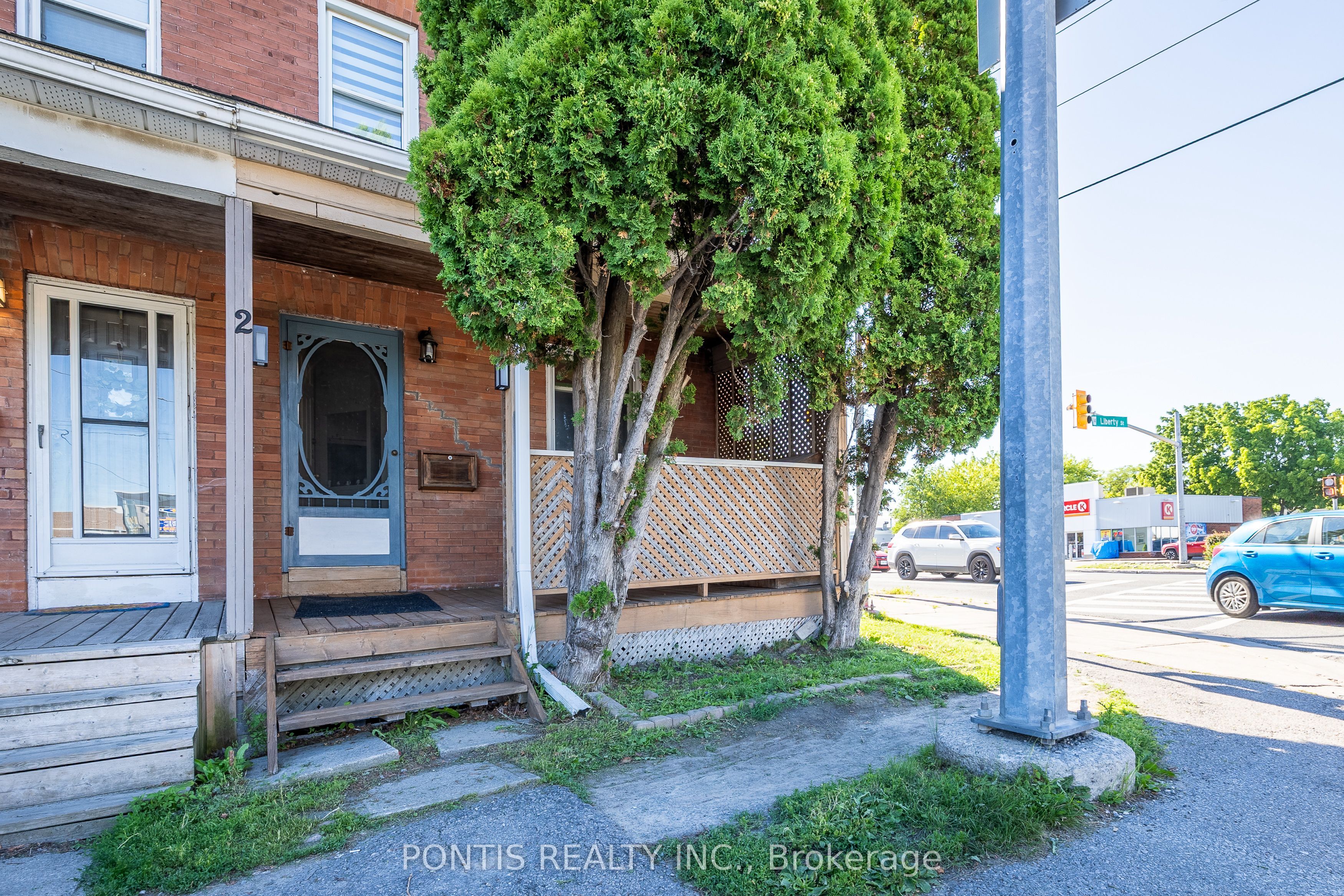 2 Liberty Street S, Clarington, ON L1C 2N2 photo 3