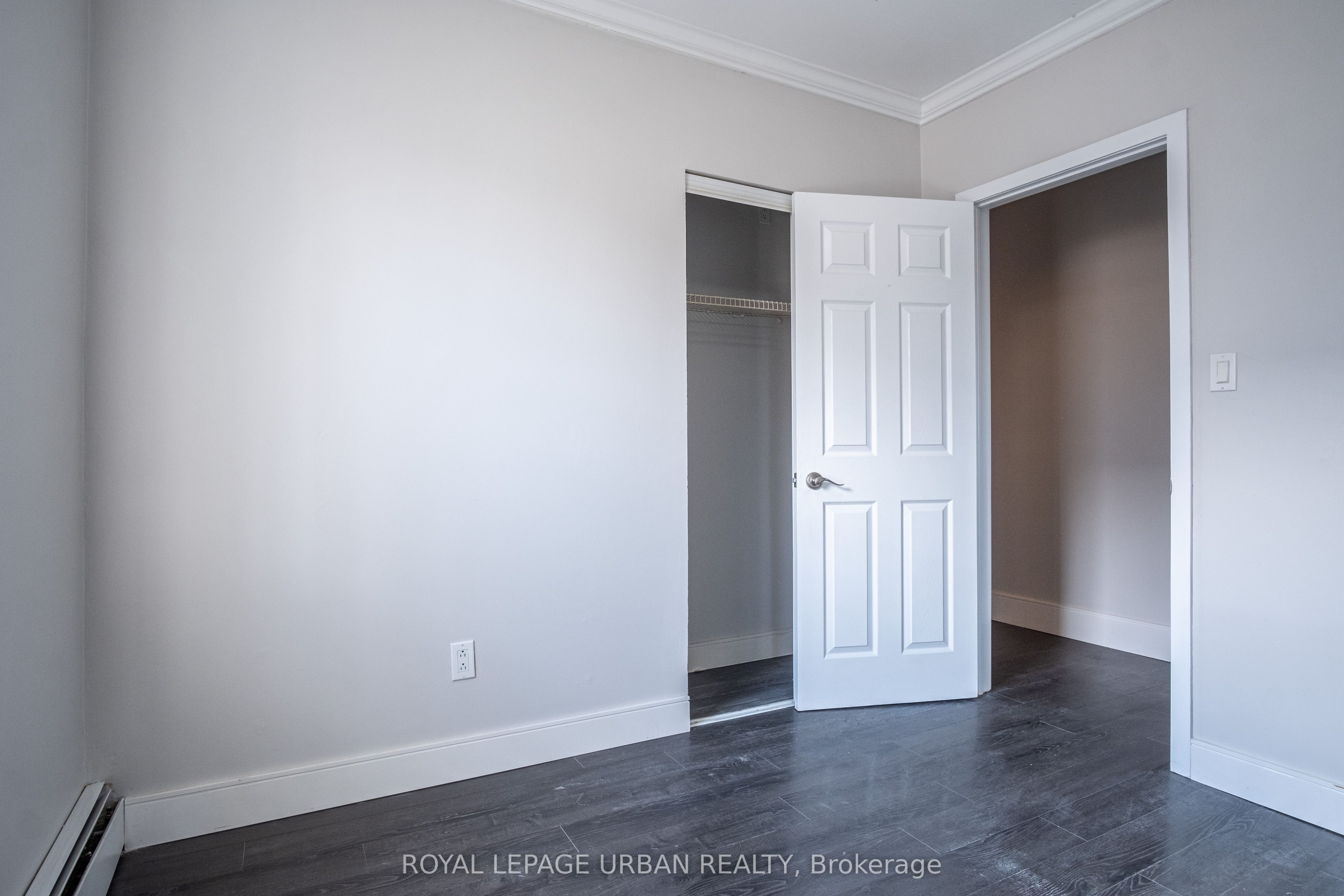 636 Danforth Avenue 2, Toronto, ON M4K 1R2 photo 3