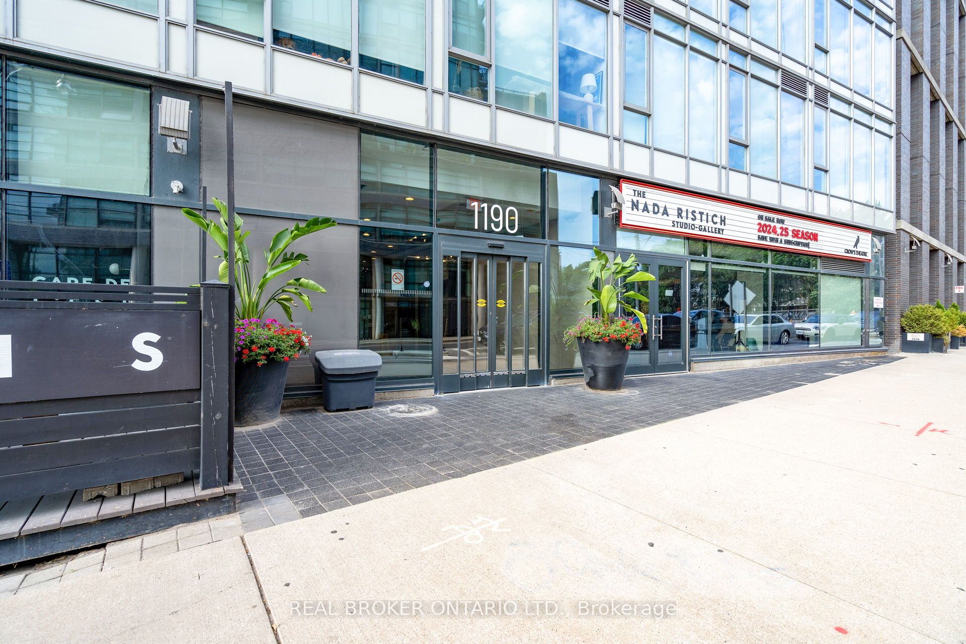 1190 Dundas Street E 322, Toronto, ON M4M 1S3 photo 4