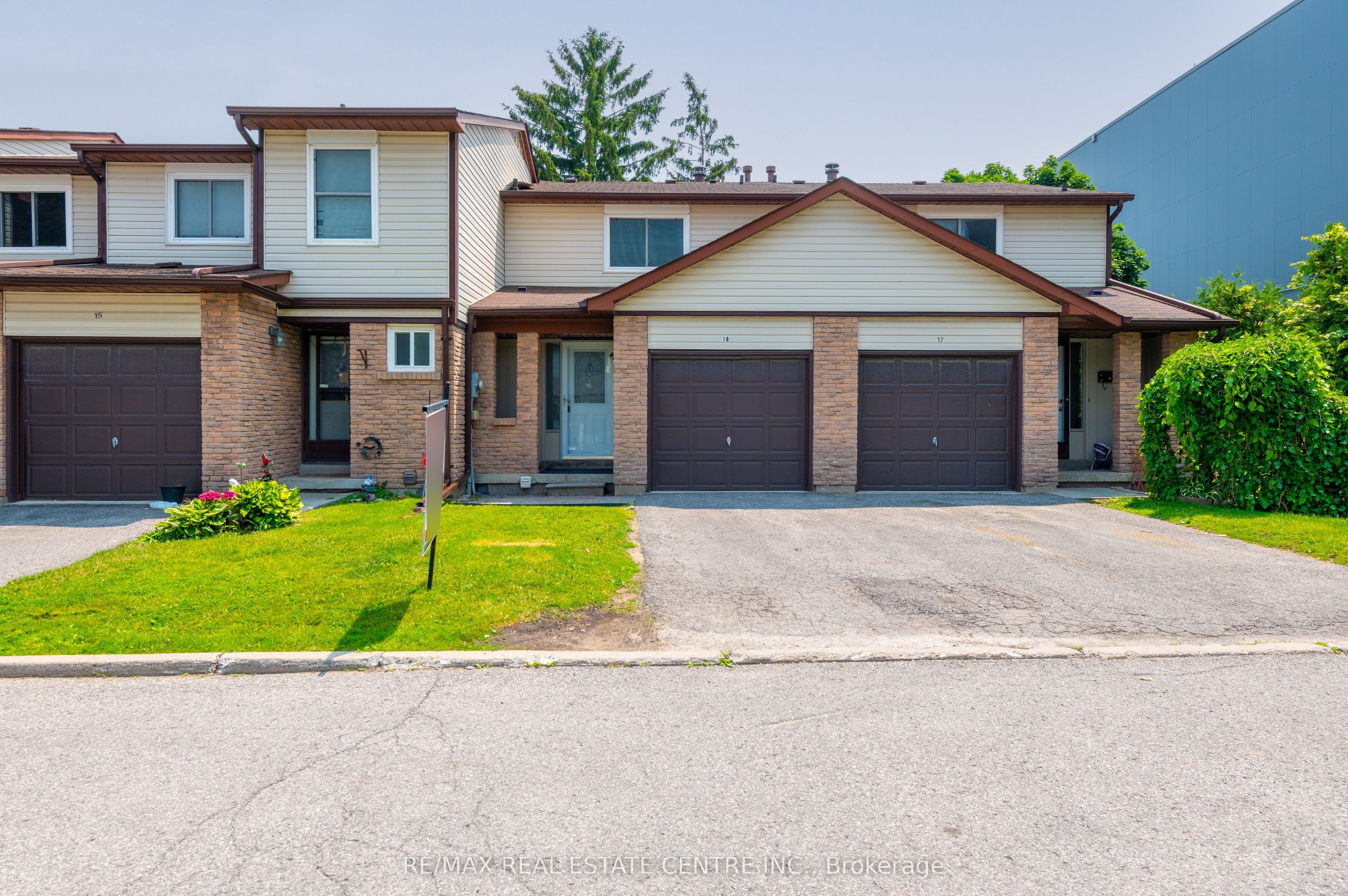 1330 Trowbridge Drive 16, Oshawa, ON L1G 7L1