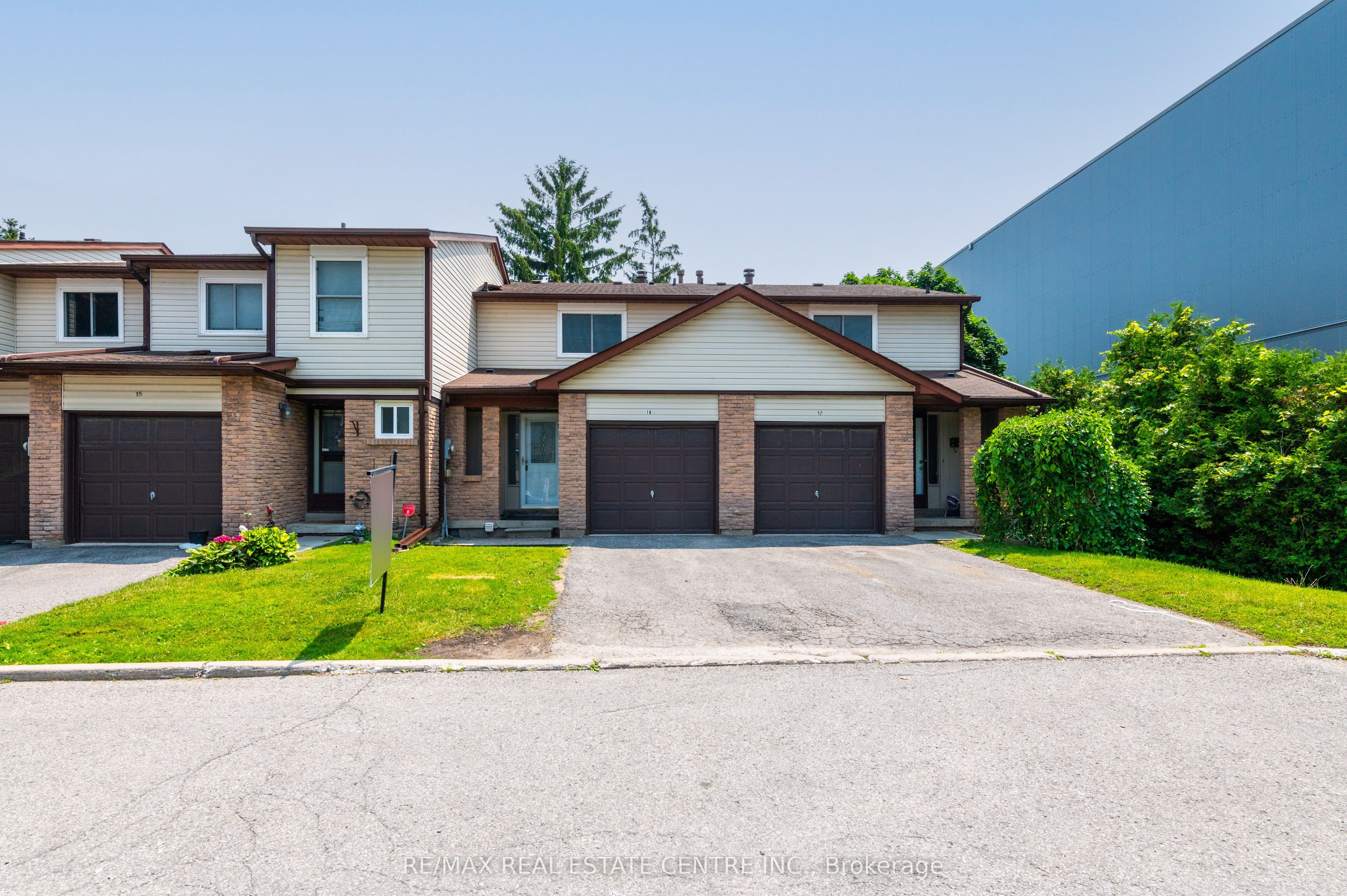 1330 Trowbridge Drive 16, Oshawa, ON L1G 7L1 photo 2