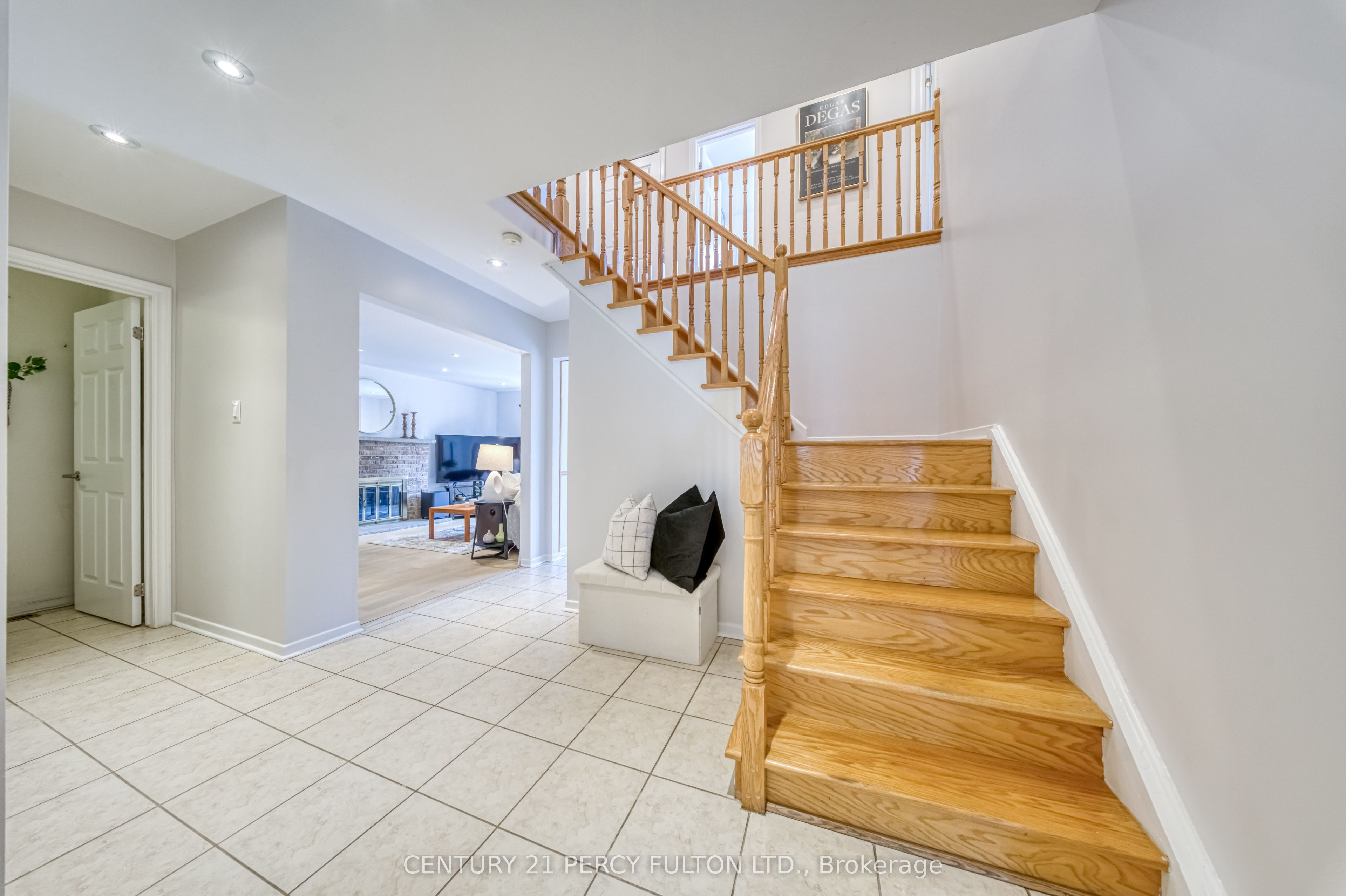5 Kellen Street, Toronto, ON M1T 2H1 photo 2