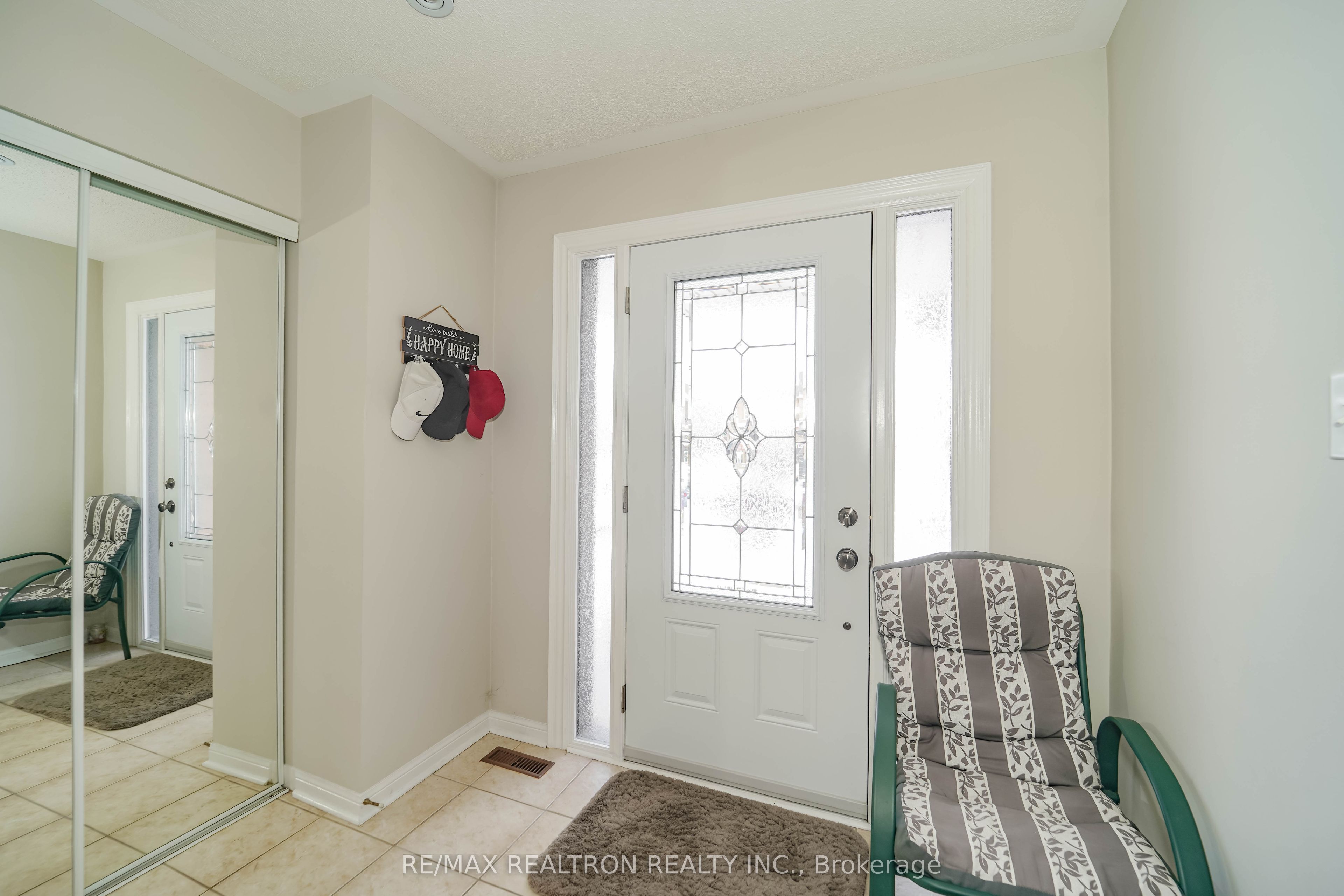 59 Scottsdale Drive, Clarington, ON L1C 5G6 photo 5