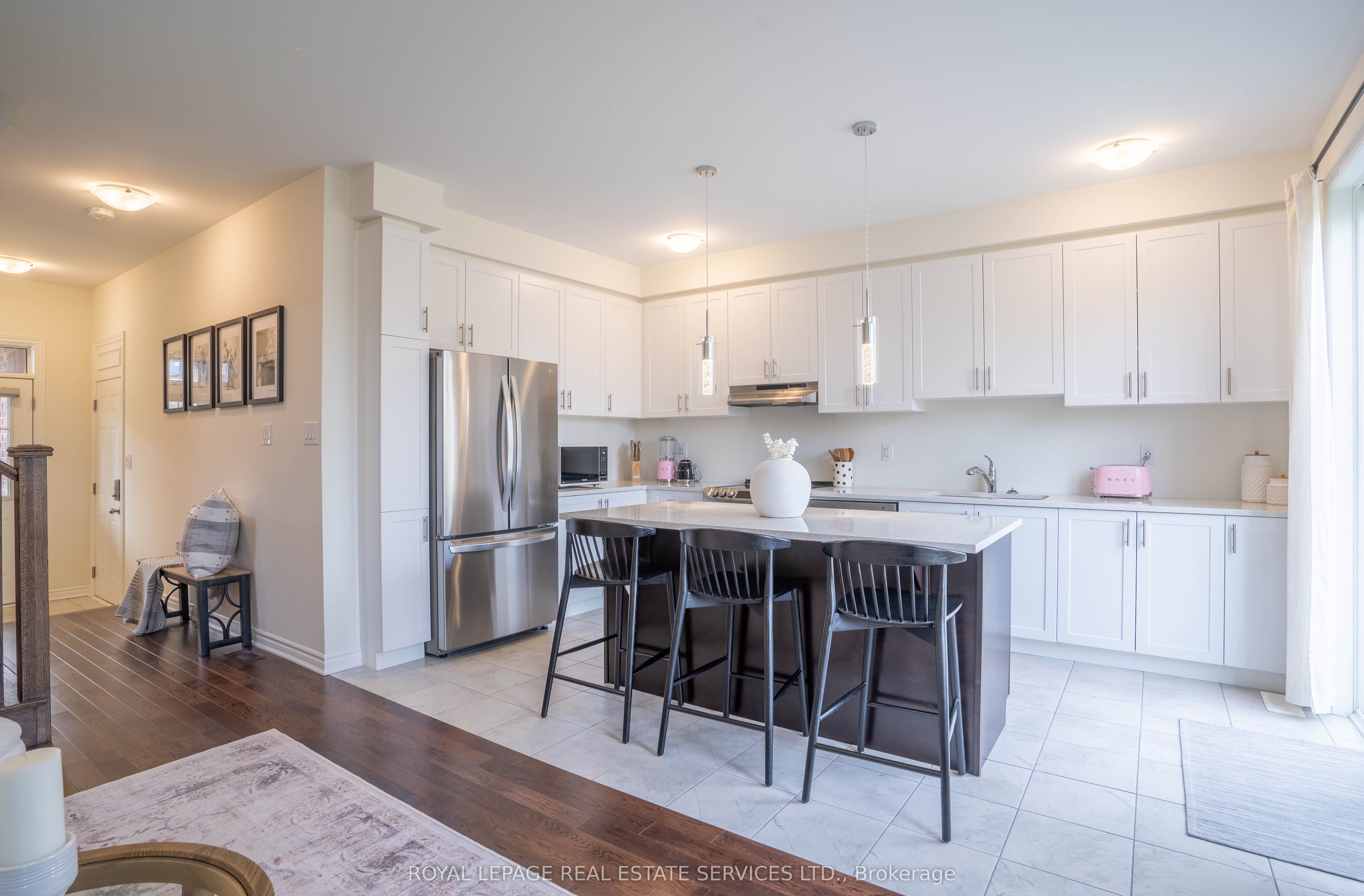 84 Barkerville Drive, Whitby, ON L1P 0L8 photo 4