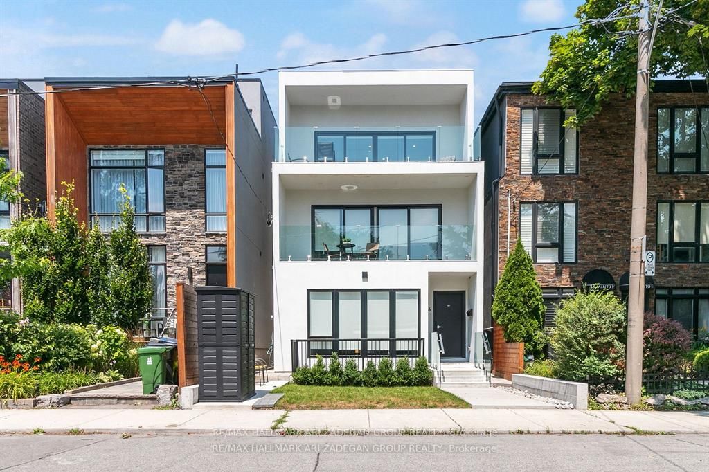 16 Minto Street 2, Toronto, ON M4L 1B6 photo 2