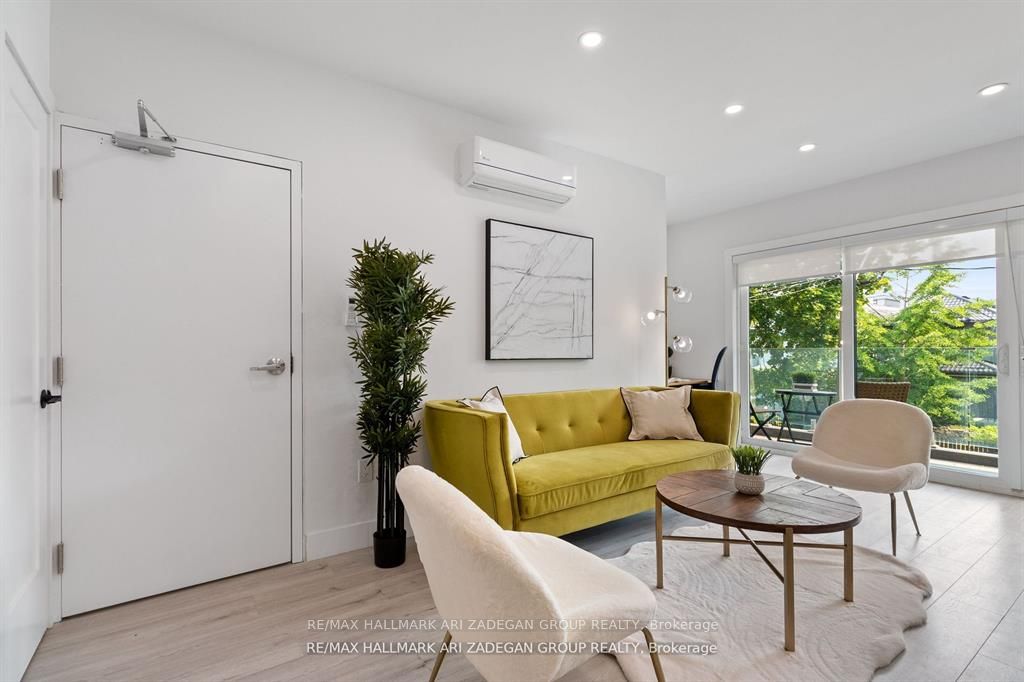 16 Minto Street 2, Toronto, ON M4L 1B6 photo 5