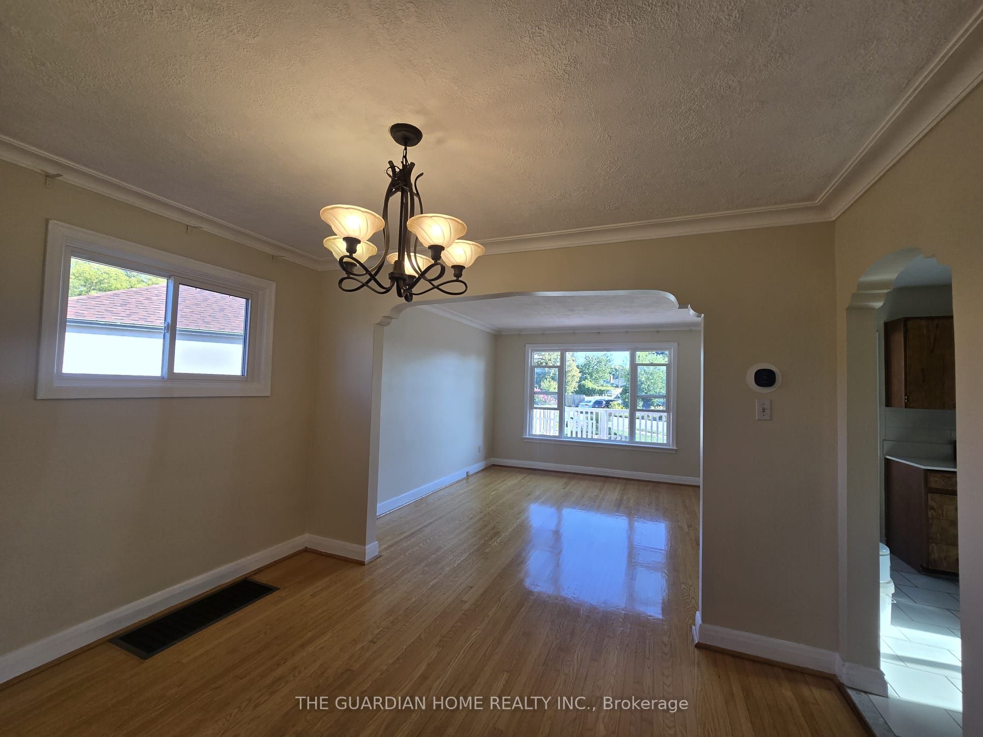 15 Princemere Crescent, Toronto, ON M1R 3W8 photo 2