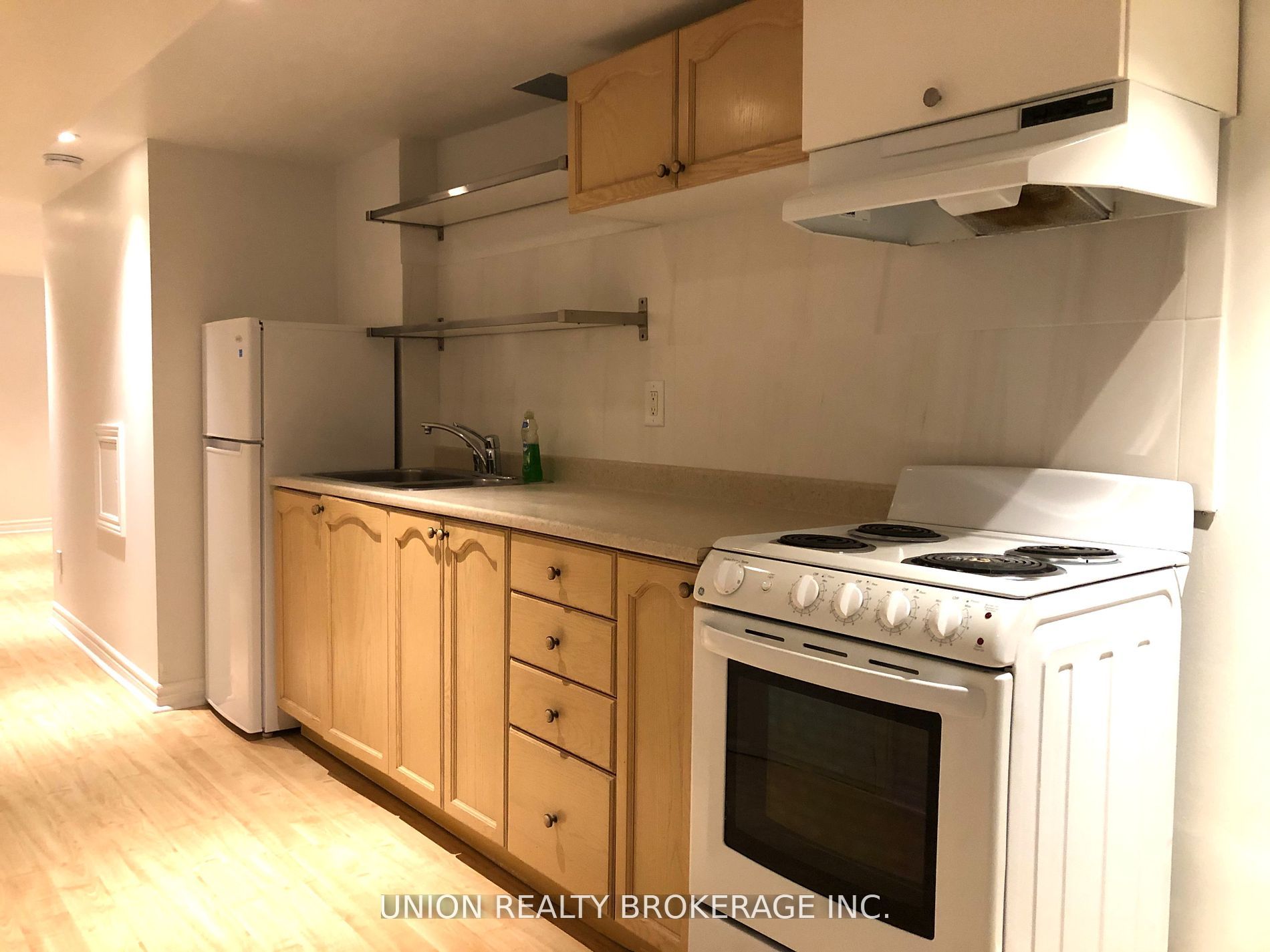99 Boultbee Avenue Lower, Toronto, ON M4J 1B2 photo 4