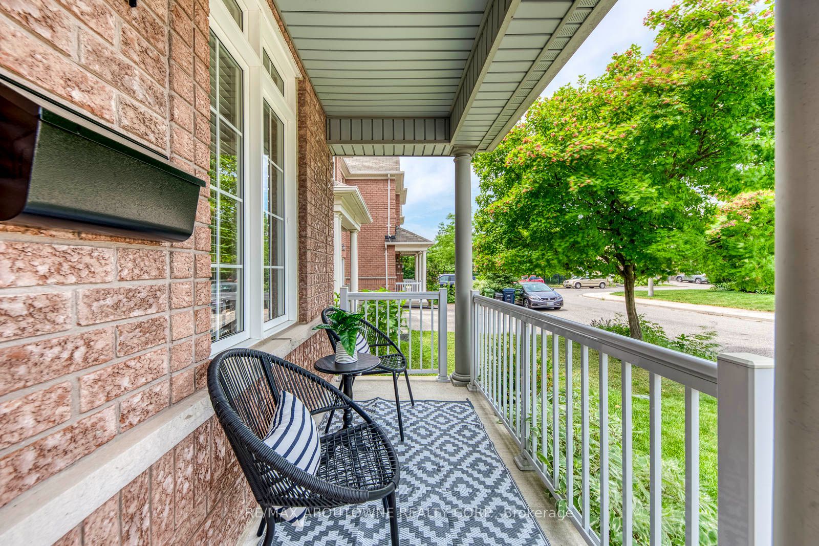 54 Dairy Drive, Toronto, ON M1L 0G2 photo 4