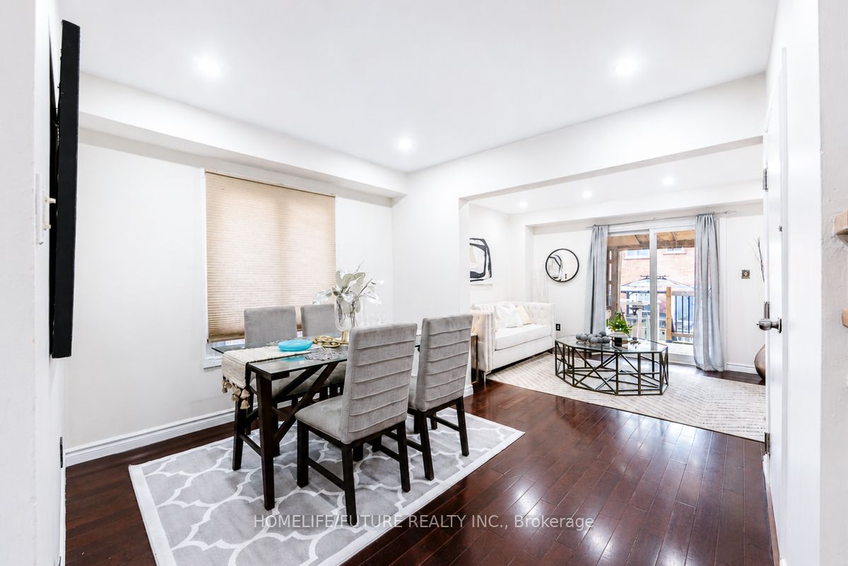 42 Marsdale Crescent, Toronto, ON M1X 1G6 photo 3