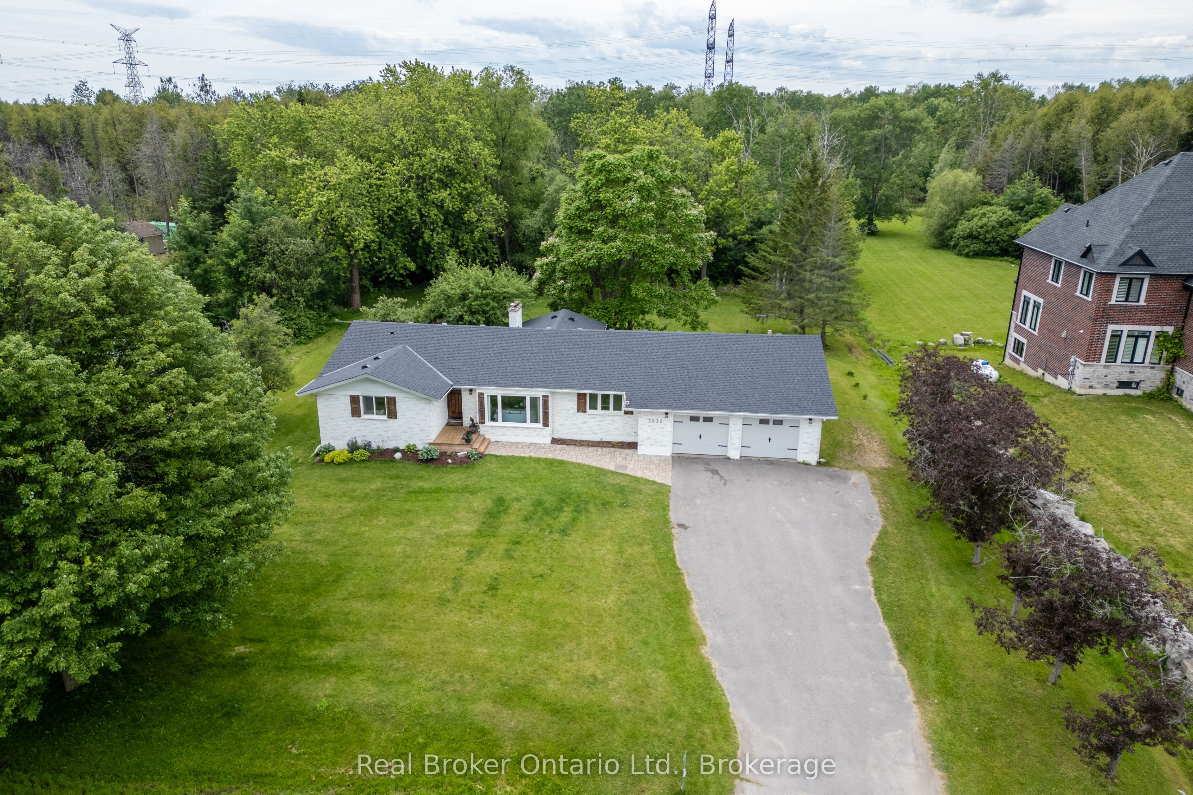 2532 Holt Road, Clarington, ON L1C 6G6 photo 2