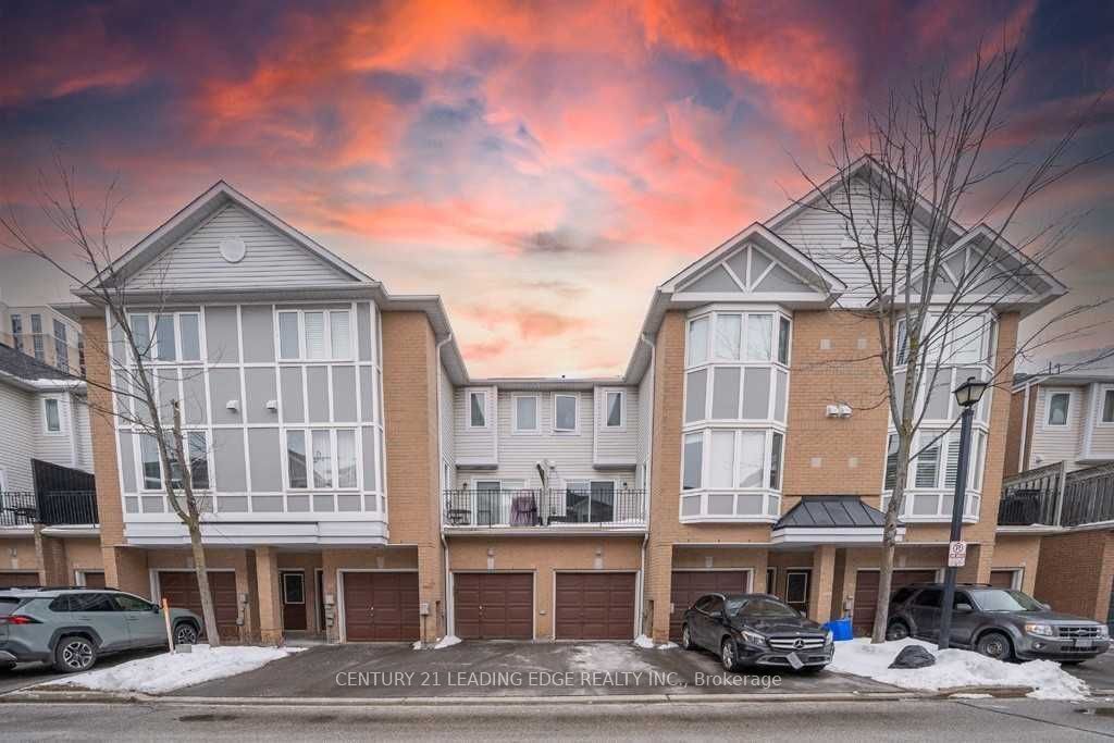 25 Mondeo Drive, Toronto, ON M1P 5B6 photo 2