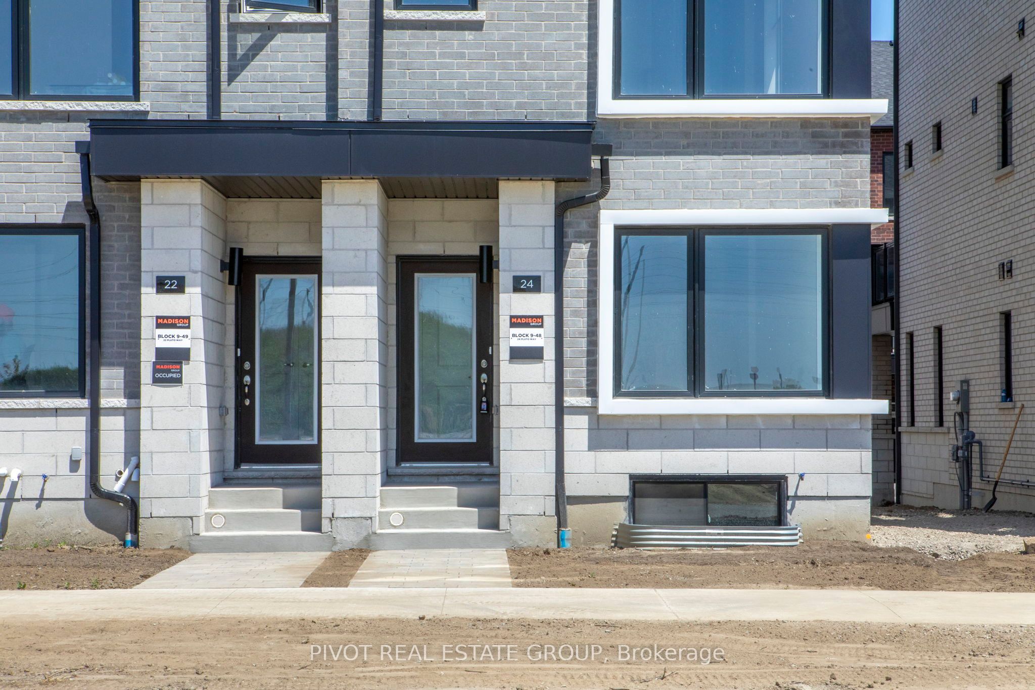 24 Pluto Way, Whitby, ON L1M 0M7 photo 4