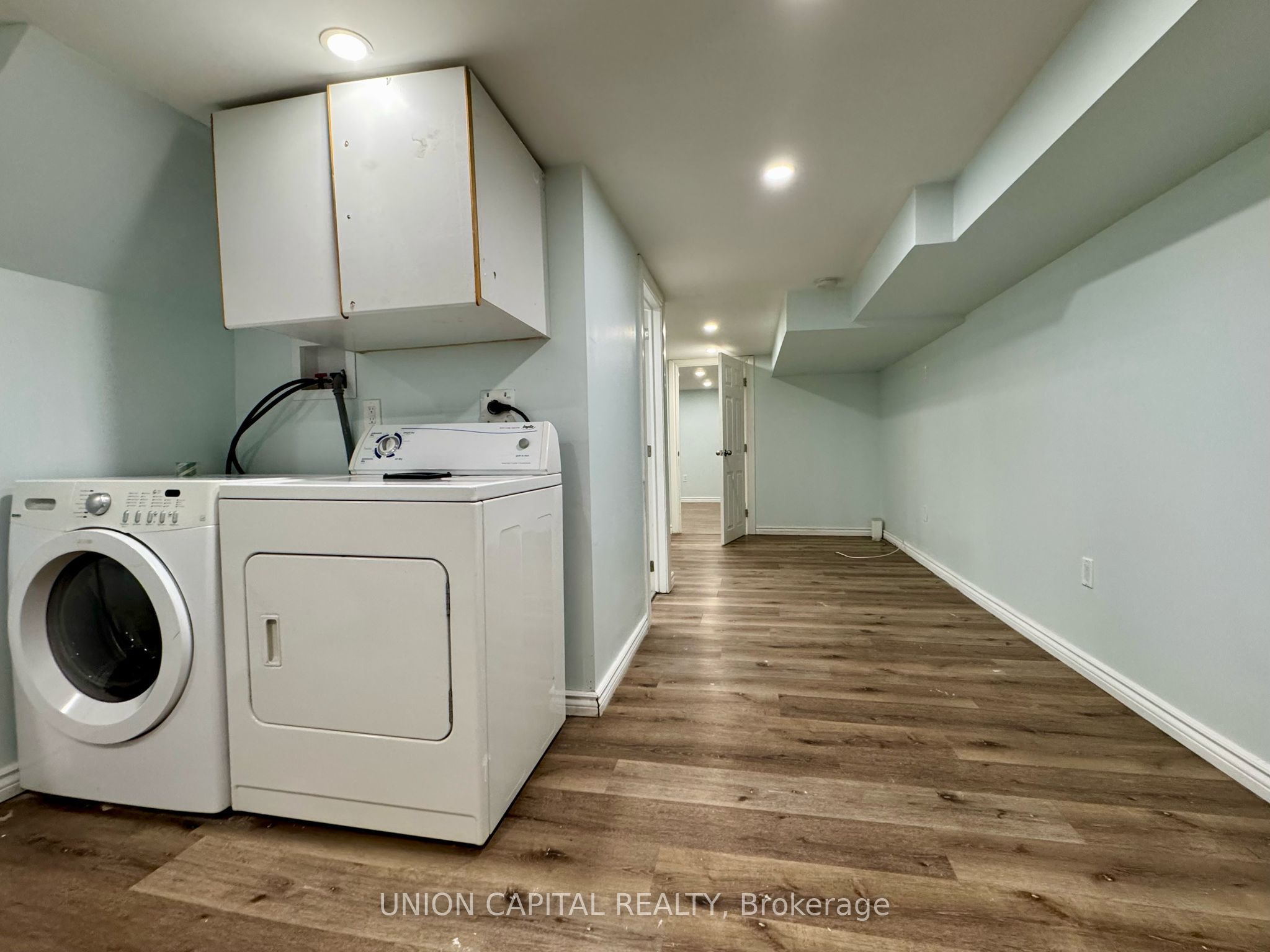 96 Hiawatha Road LOWER, Toronto, ON M4L 2X8 photo 4