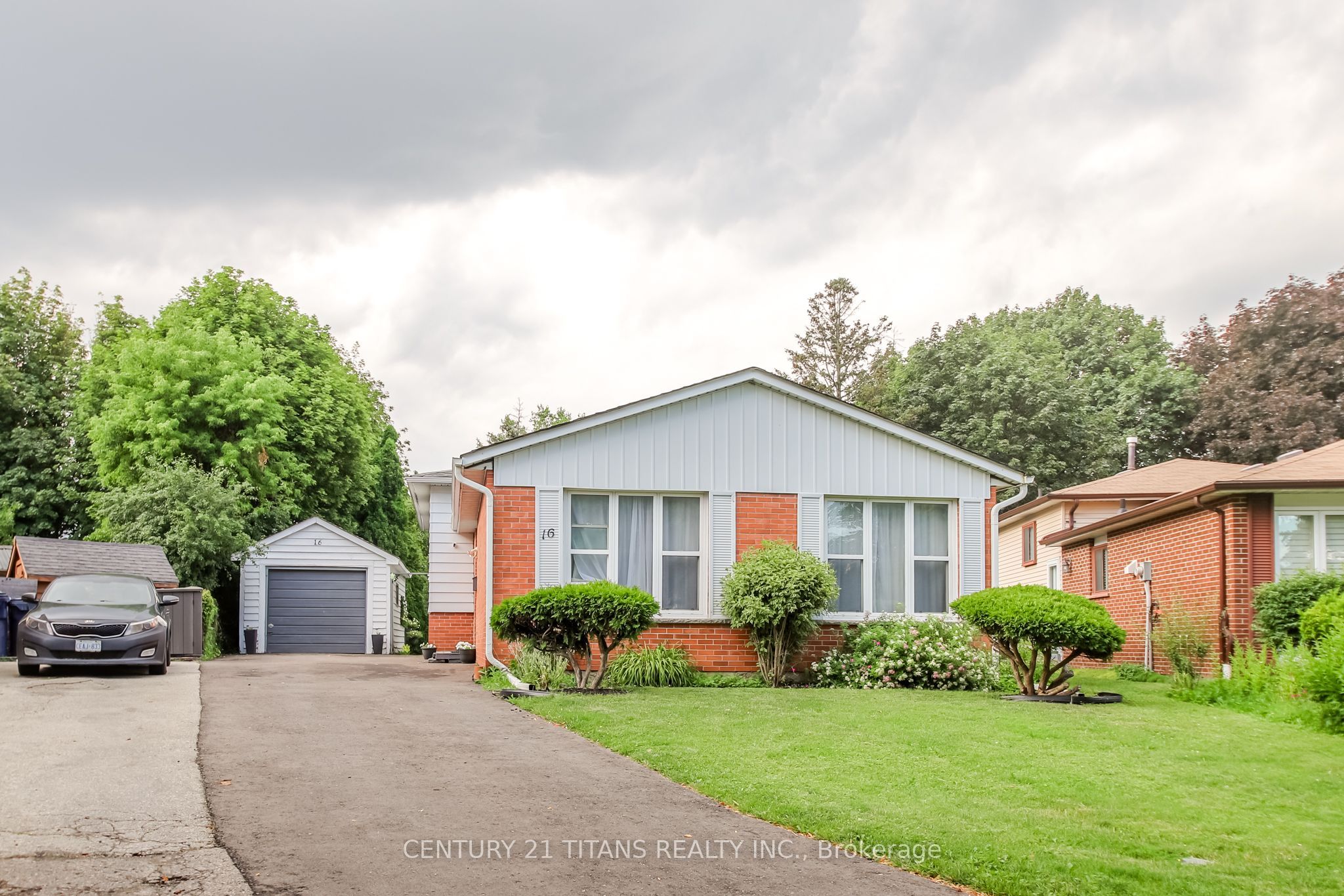 16 Proud Grove, Toronto, ON M1B 1S2 photo 2