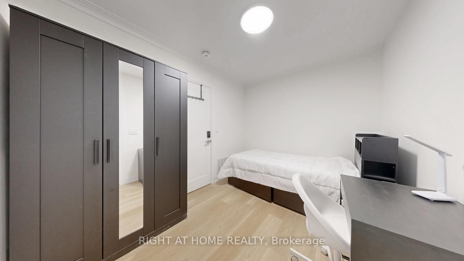 61 Gladys Road, Toronto, ON M1C 1C7 photo 2