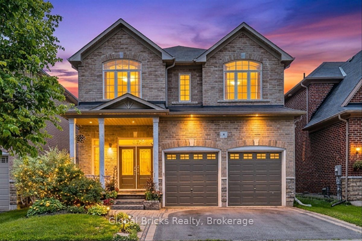 47 Holyrod Drive, Clarington, ON L1E 0G4
