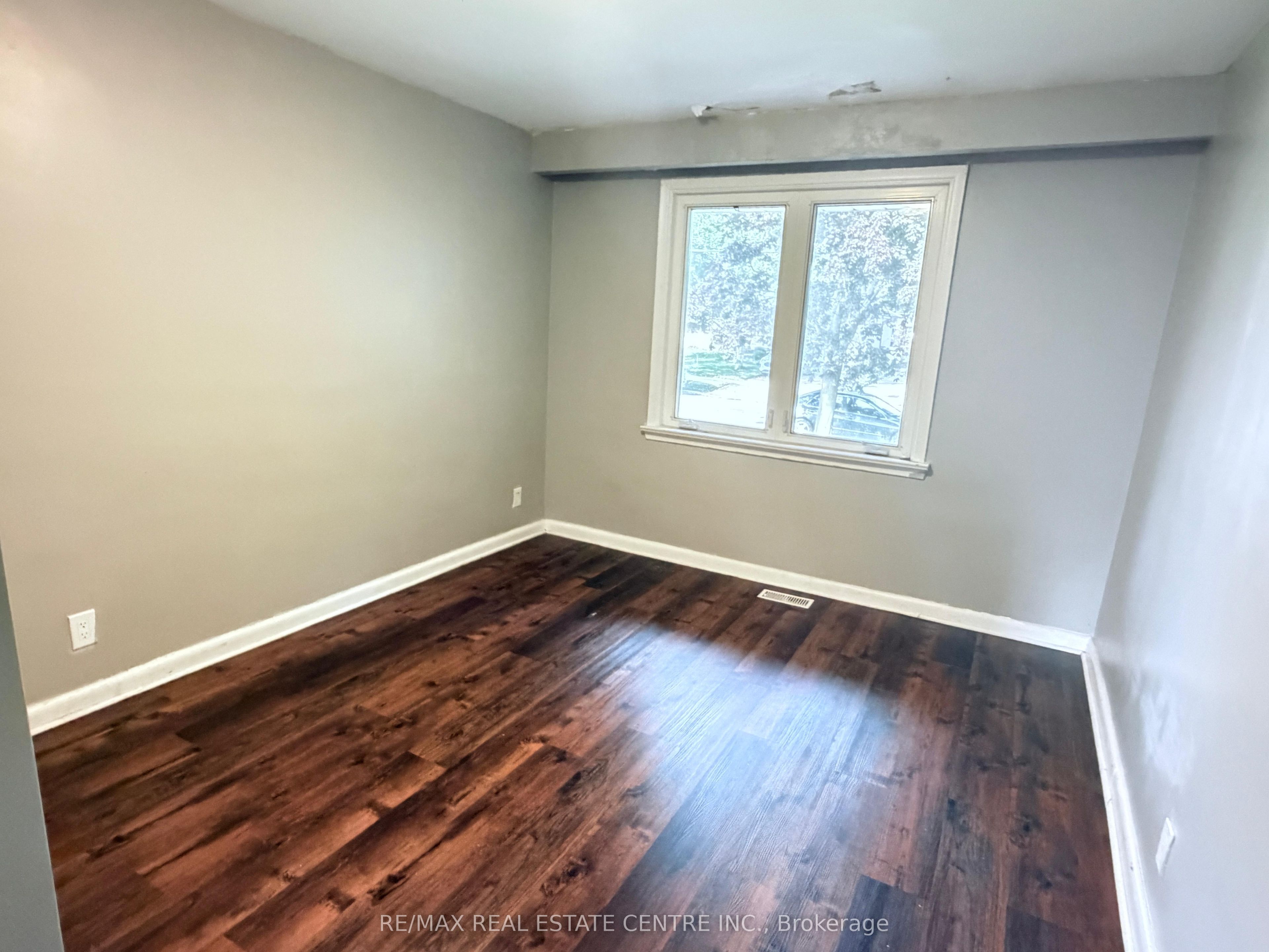 52 Sharbot Avenue, Toronto, ON M1H 1Z1 photo 5