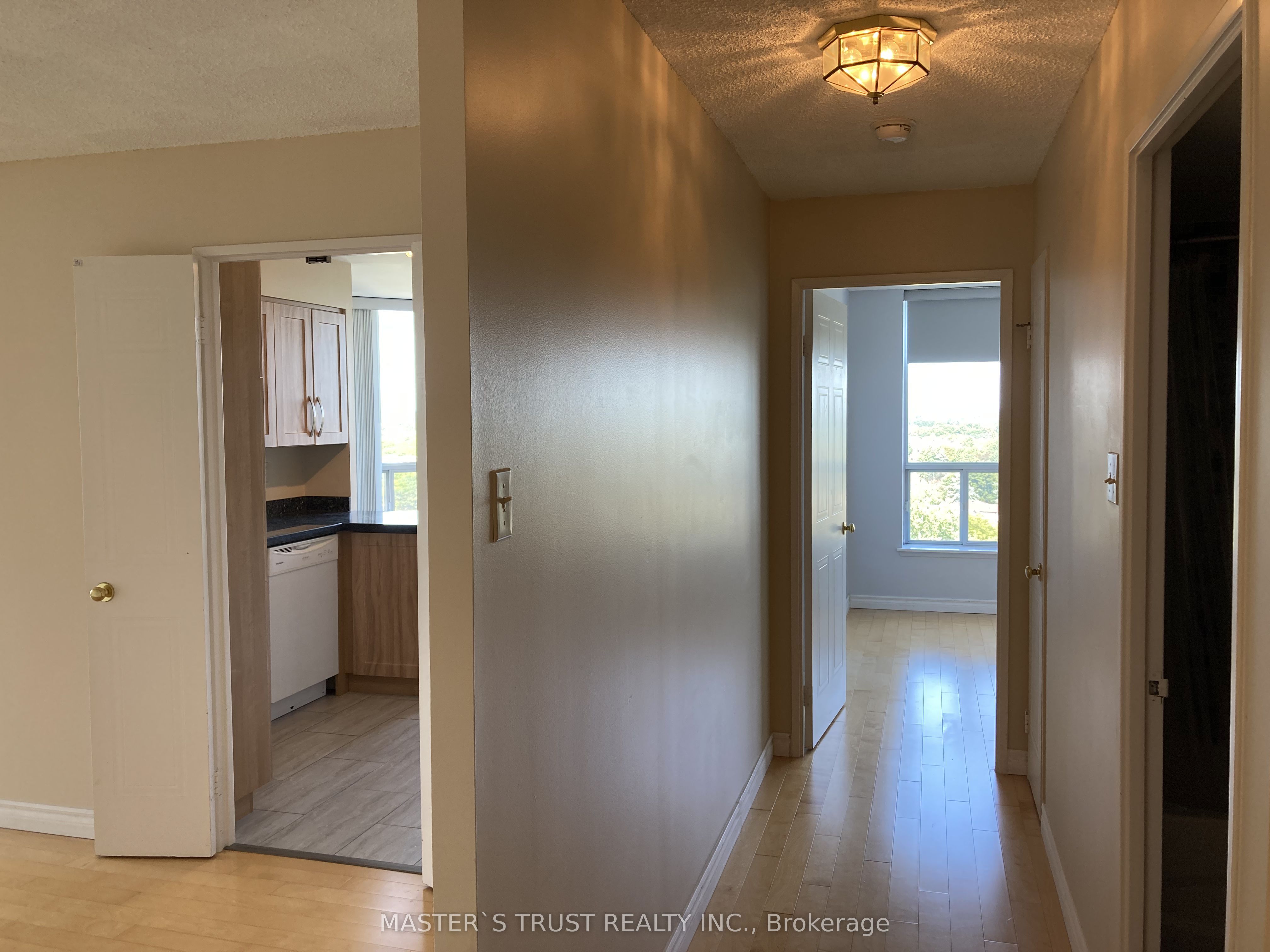 410 Mclevin Avenue 803, Toronto, ON M1B 5J5 photo 3